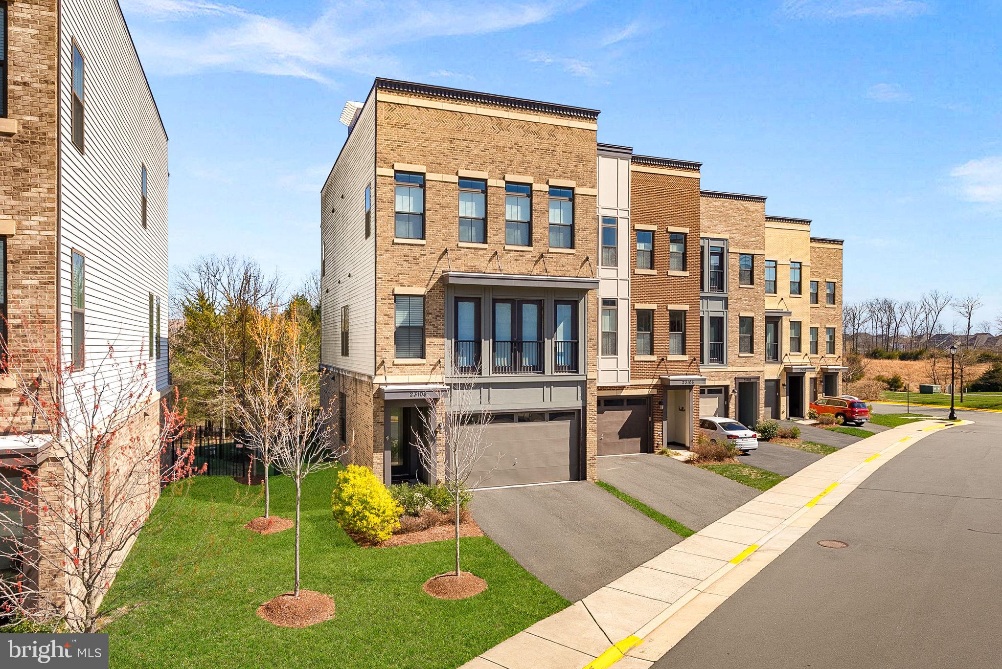 BRAMBLETON TOWN CENTER - Residential