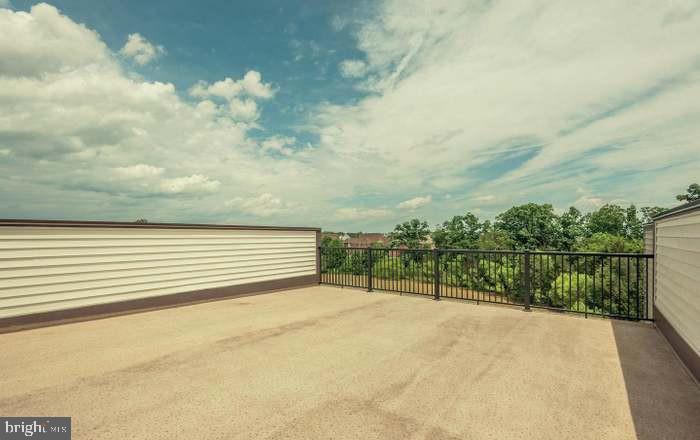 23104 SULLIVANS COVE SQUARE