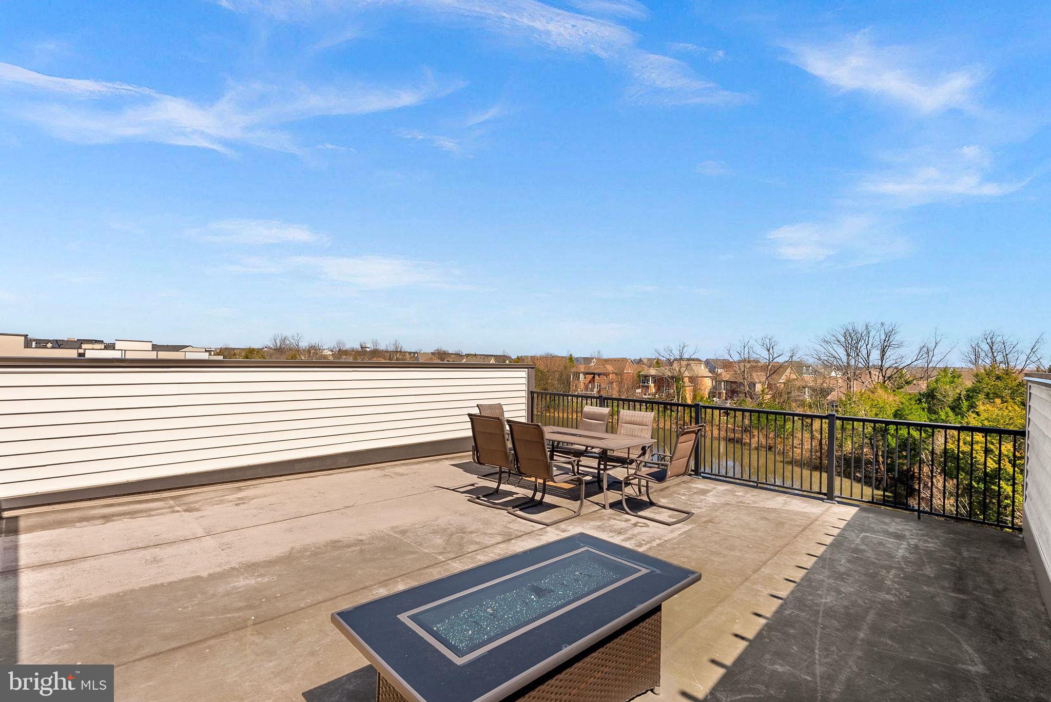 BRAMBLETON TOWN CENTER - Residential