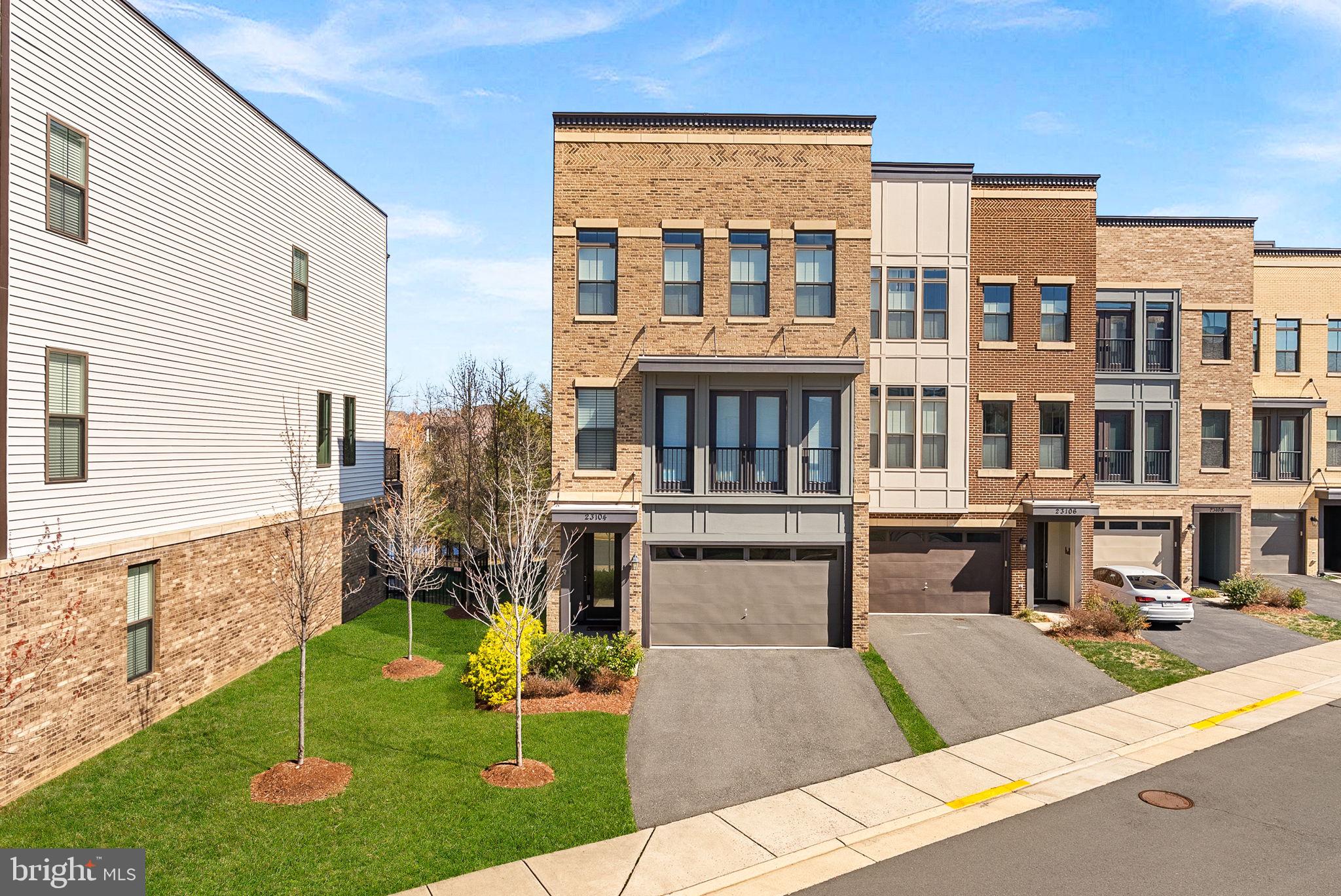 BRAMBLETON TOWN CENTER - Residential