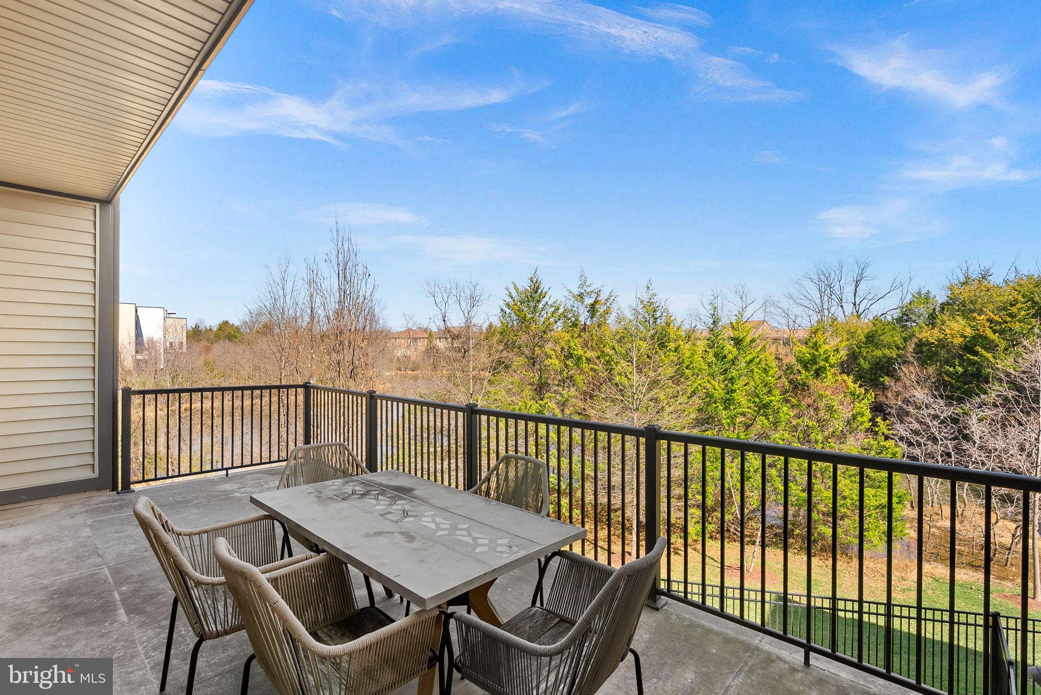 BRAMBLETON TOWN CENTER - Residential