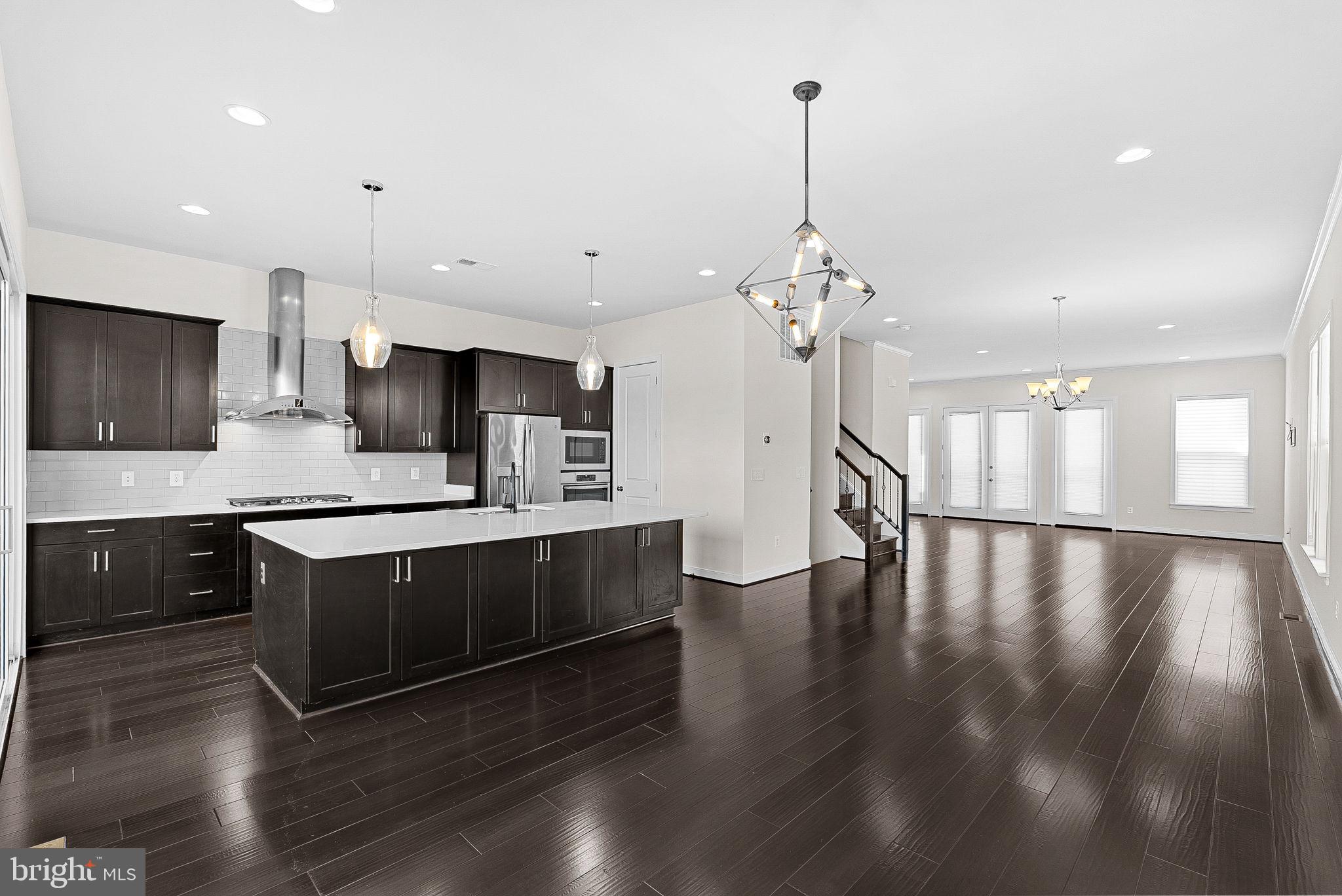 BRAMBLETON TOWN CENTER - Residential