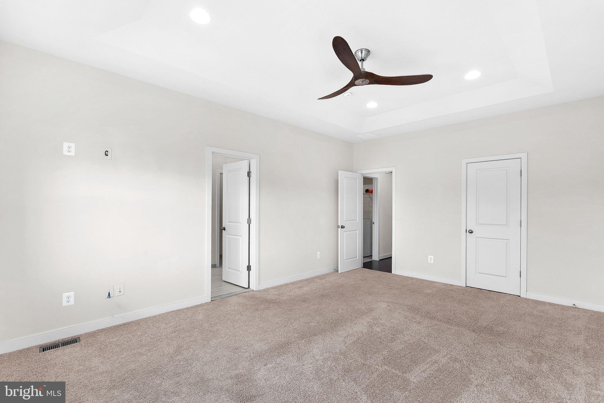 BRAMBLETON TOWN CENTER - Residential