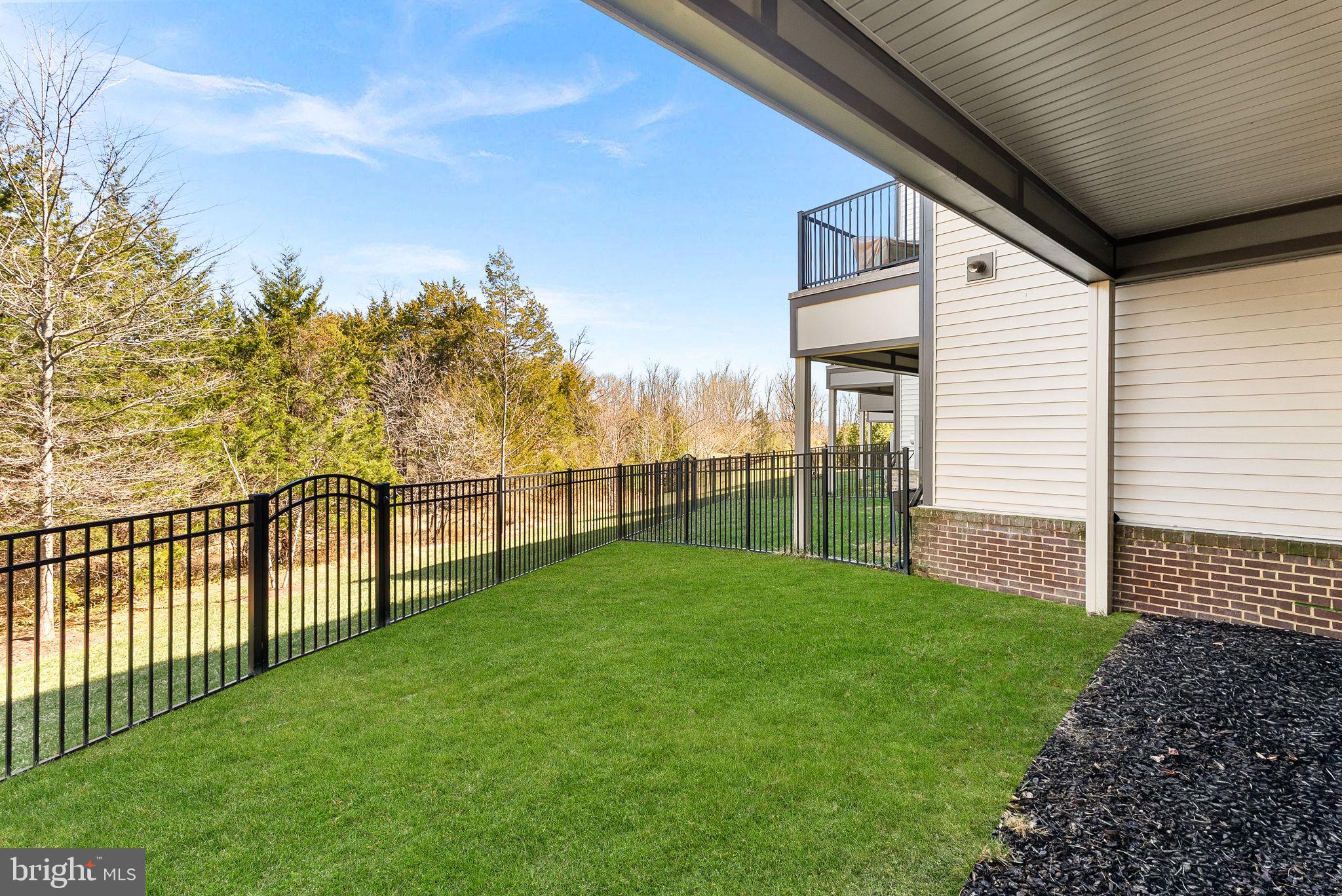 BRAMBLETON TOWN CENTER - Residential