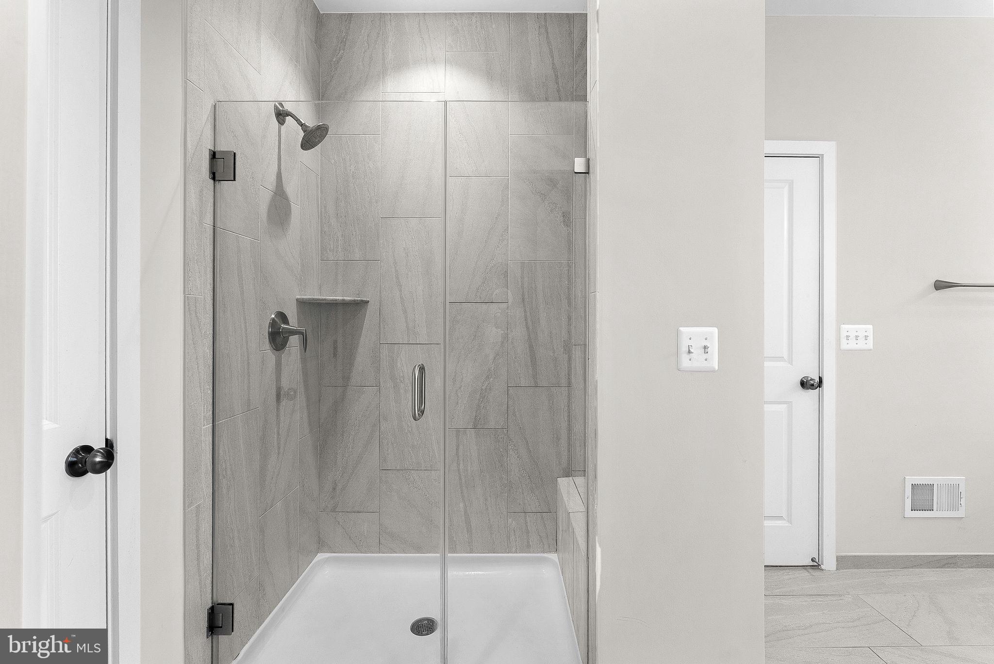 BRAMBLETON TOWN CENTER - Residential