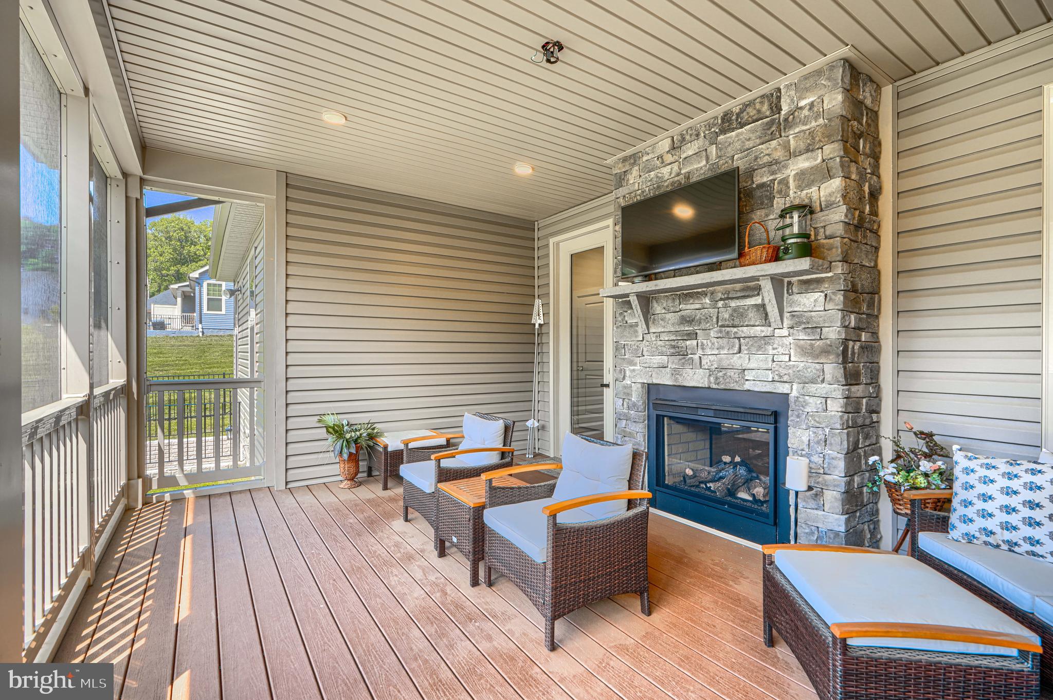 MAPLE HIGHLANDS - Residential