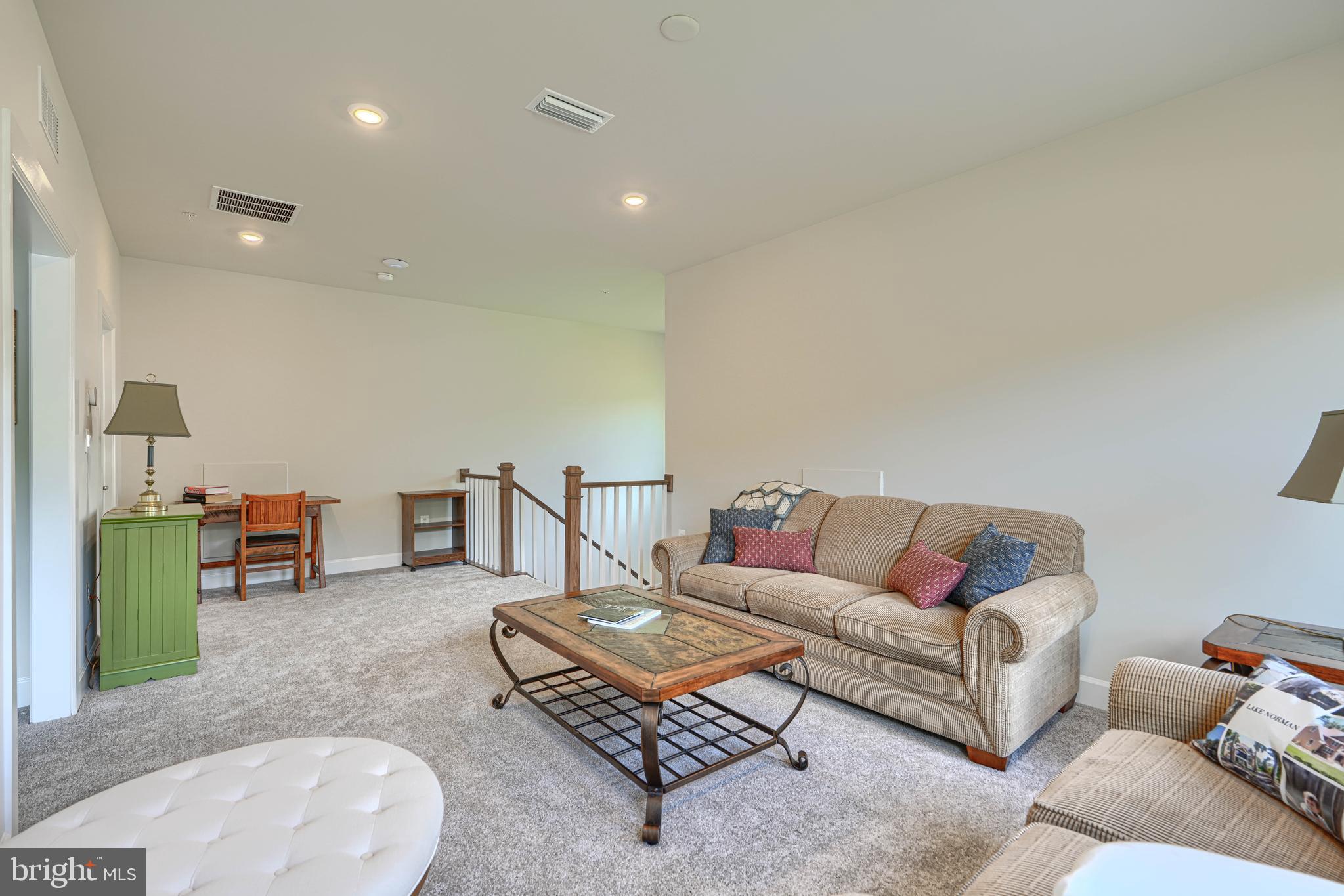 MAPLE HIGHLANDS - Residential