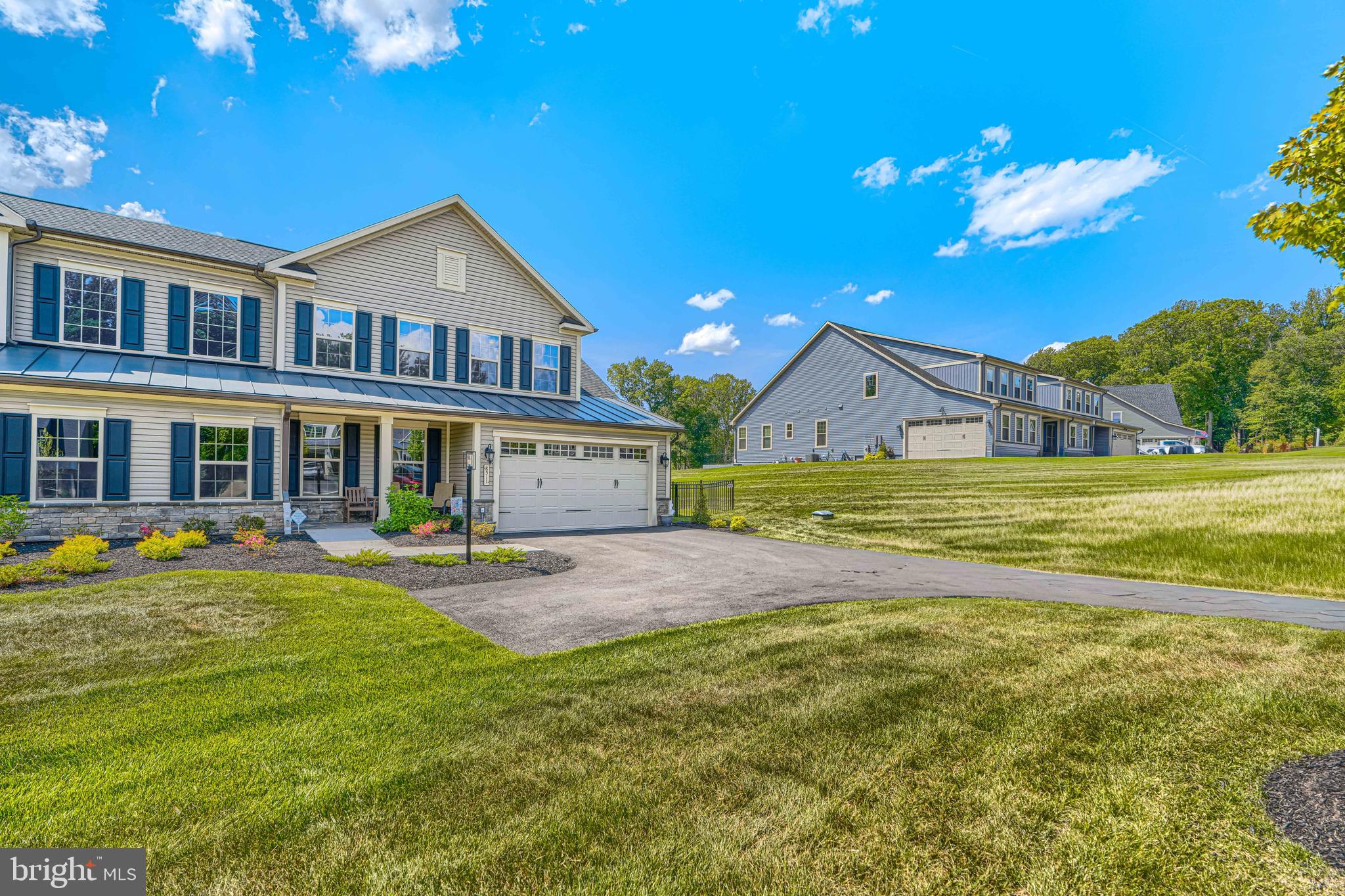 MAPLE HIGHLANDS - Residential