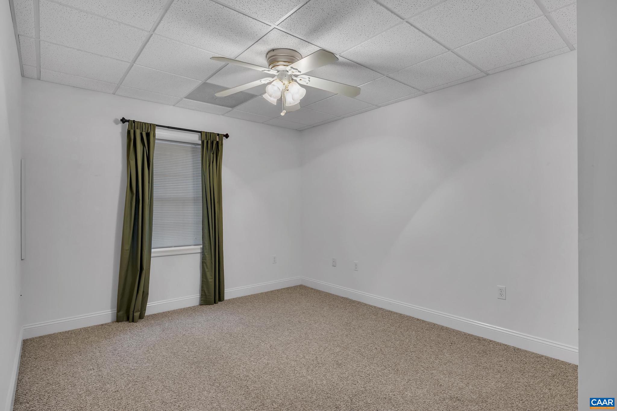 NORTHEAST CREEK ESTATES - Residential