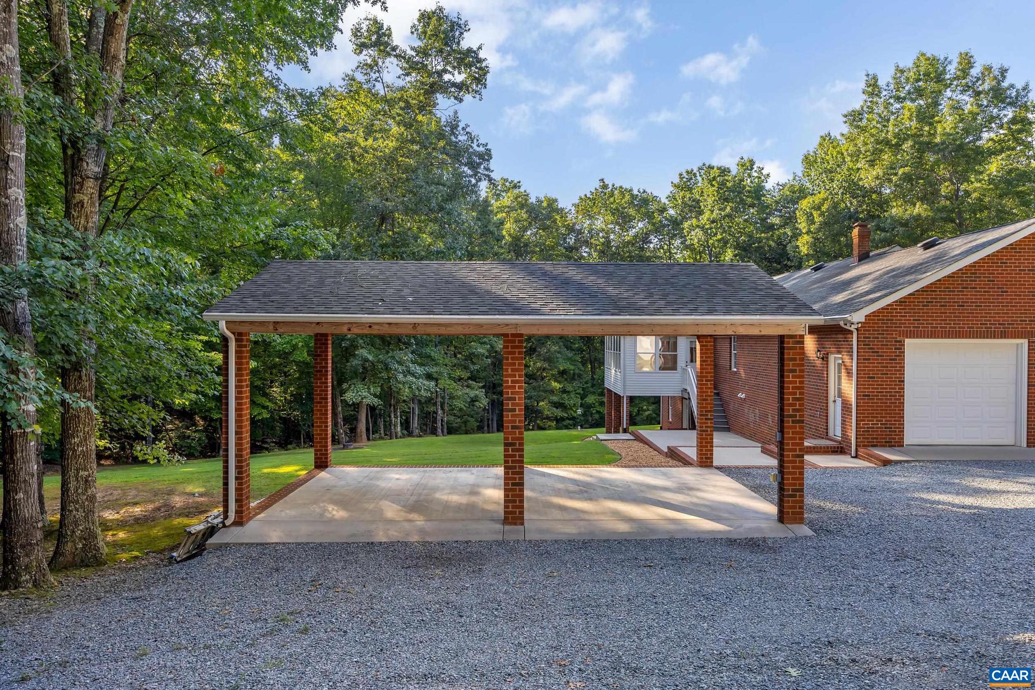 NORTHEAST CREEK ESTATES - Residential