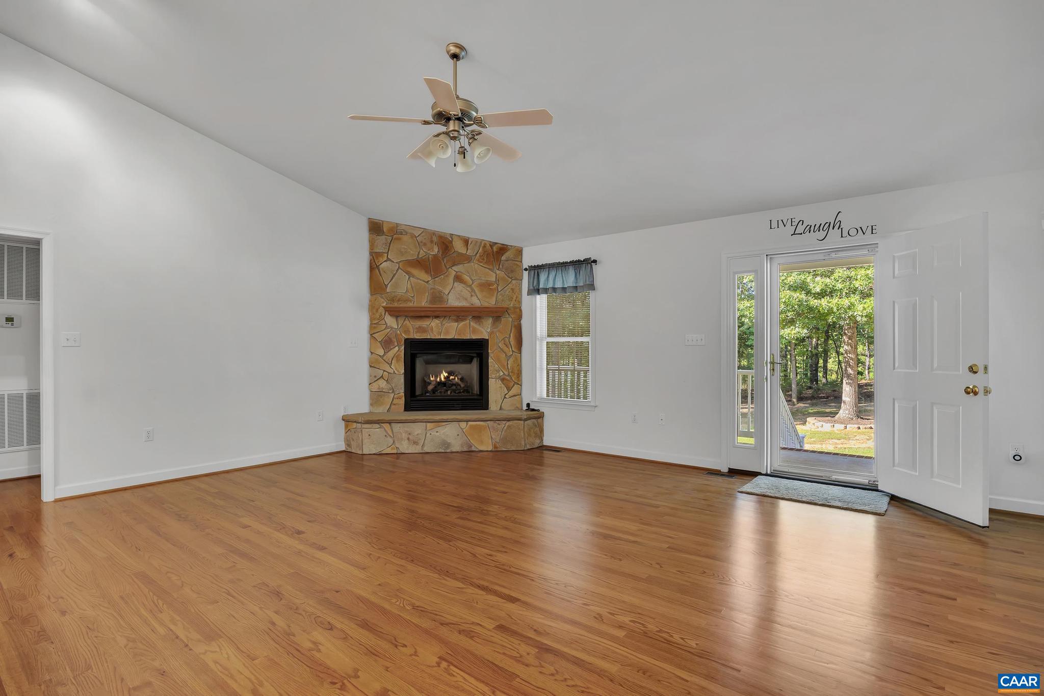 NORTHEAST CREEK ESTATES - Residential