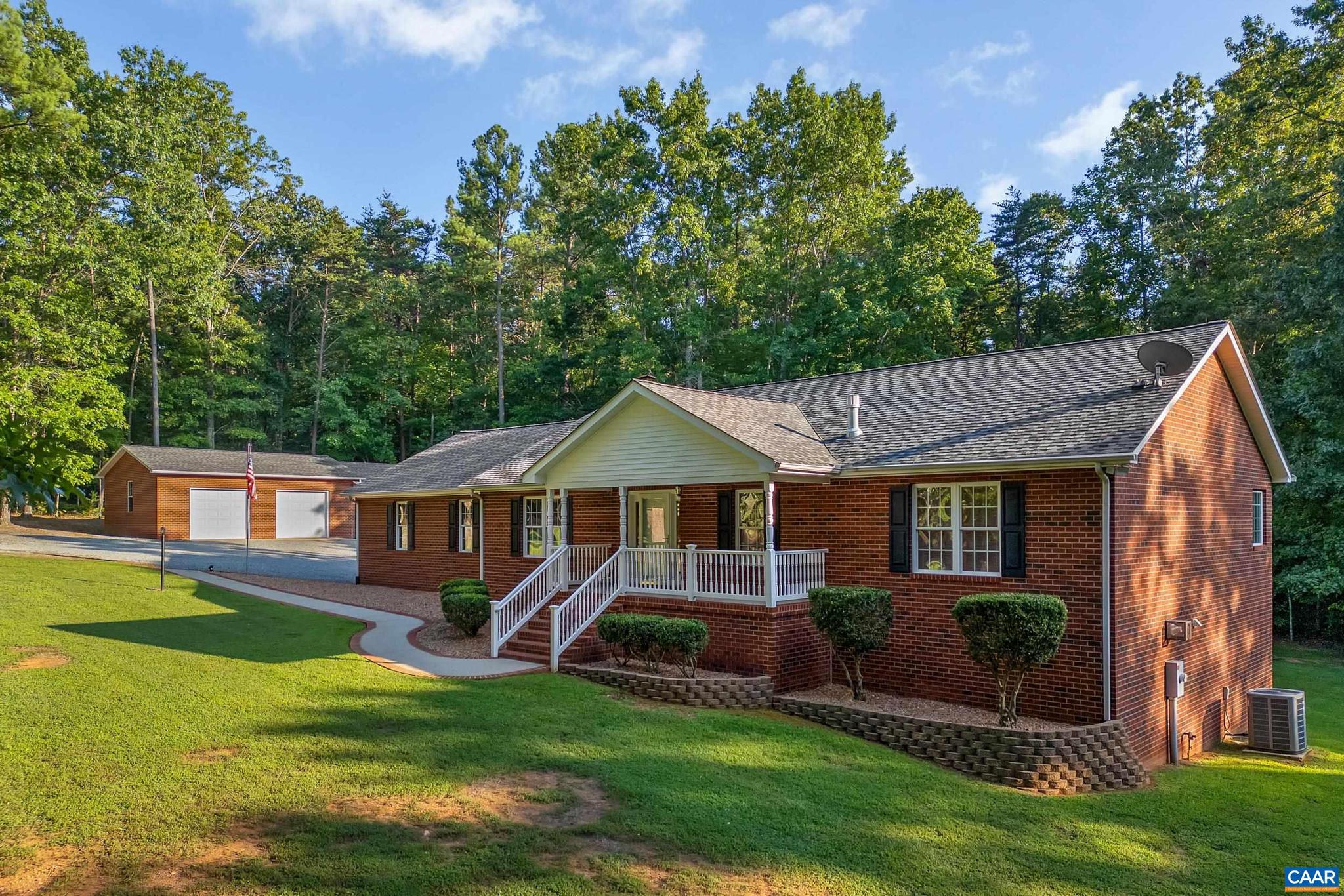 NORTHEAST CREEK ESTATES - Residential