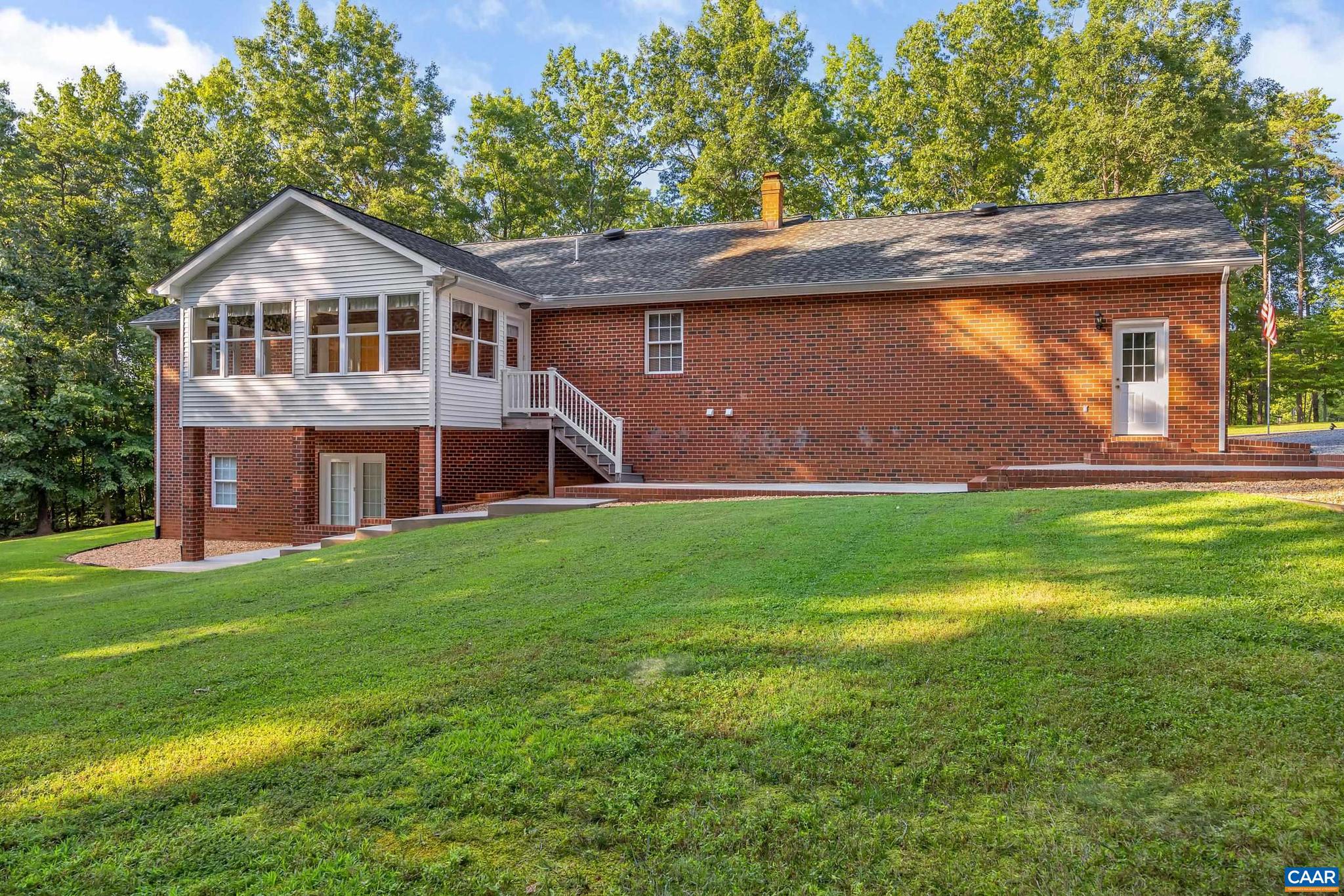 NORTHEAST CREEK ESTATES - Residential