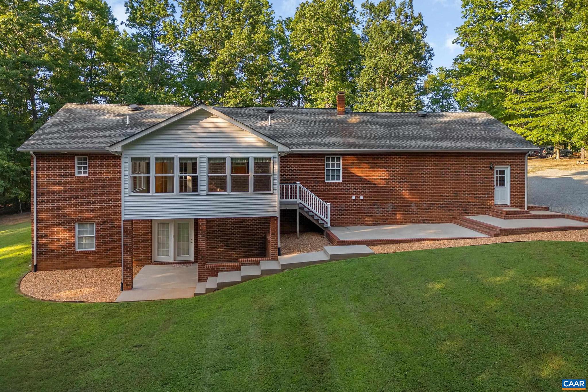 NORTHEAST CREEK ESTATES - Residential