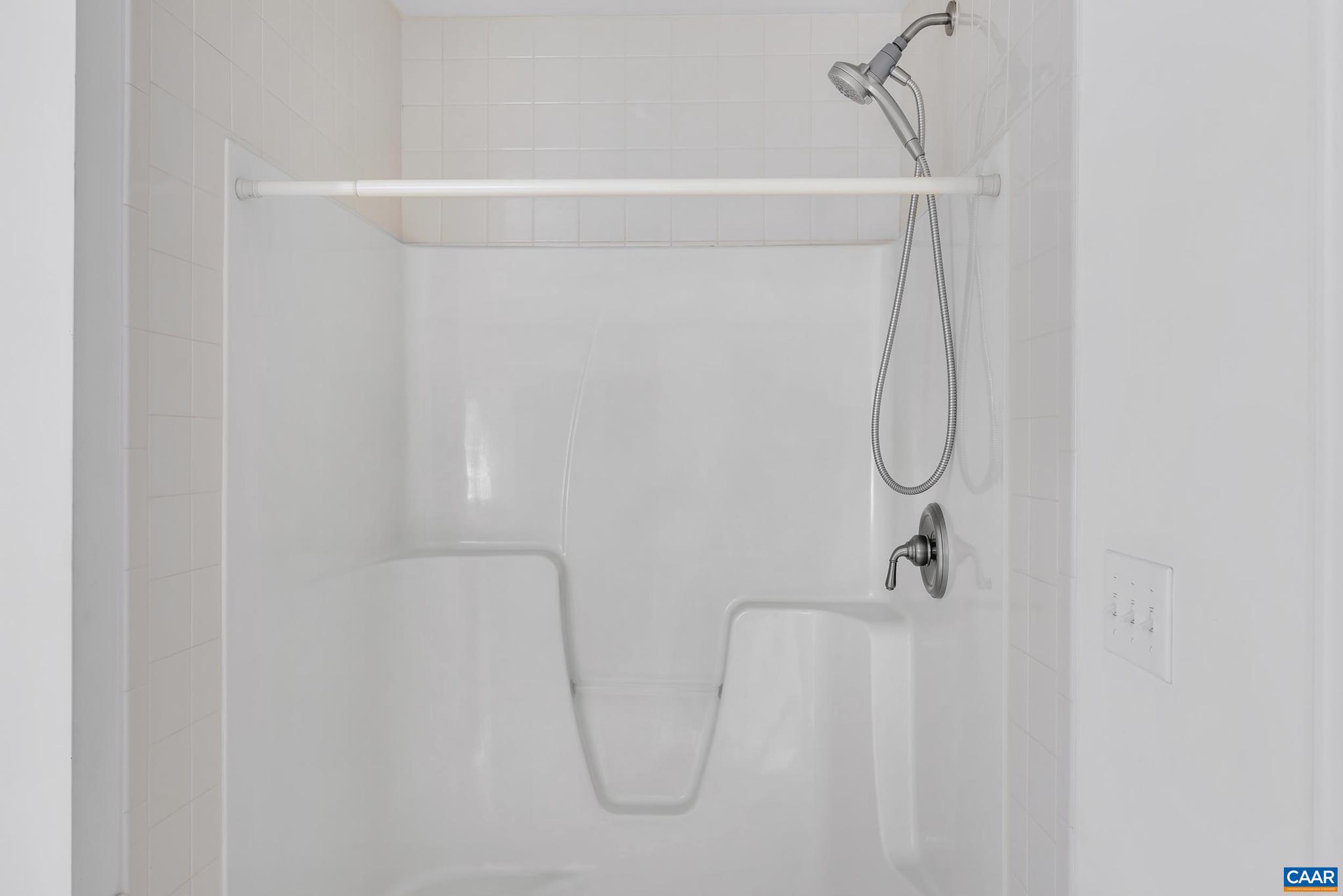 NORTHEAST CREEK ESTATES - Residential