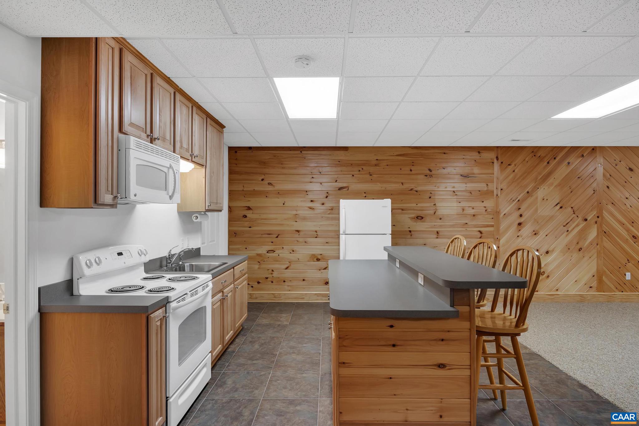 NORTHEAST CREEK ESTATES - Residential