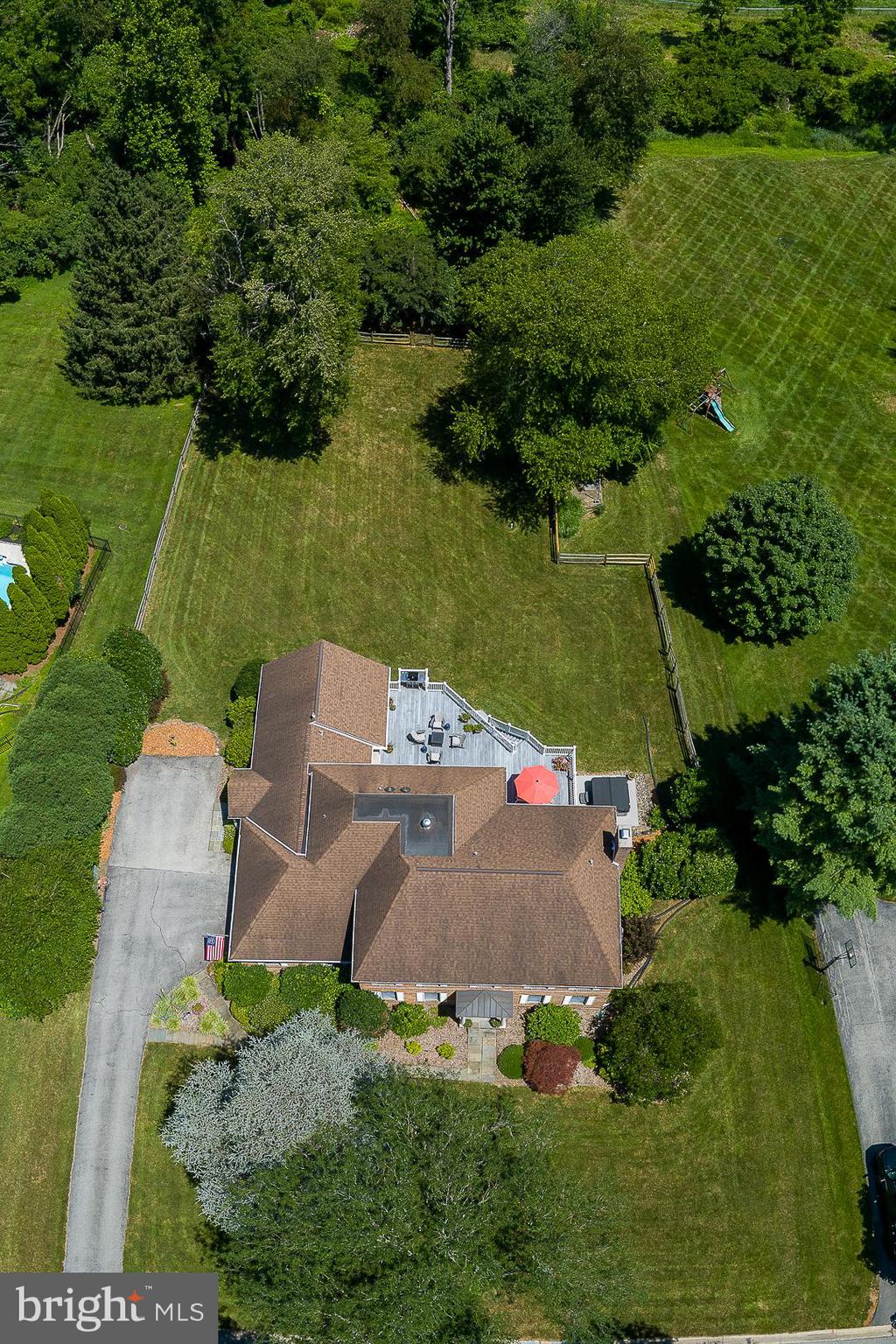 614 THORNCROFT DRIVE
