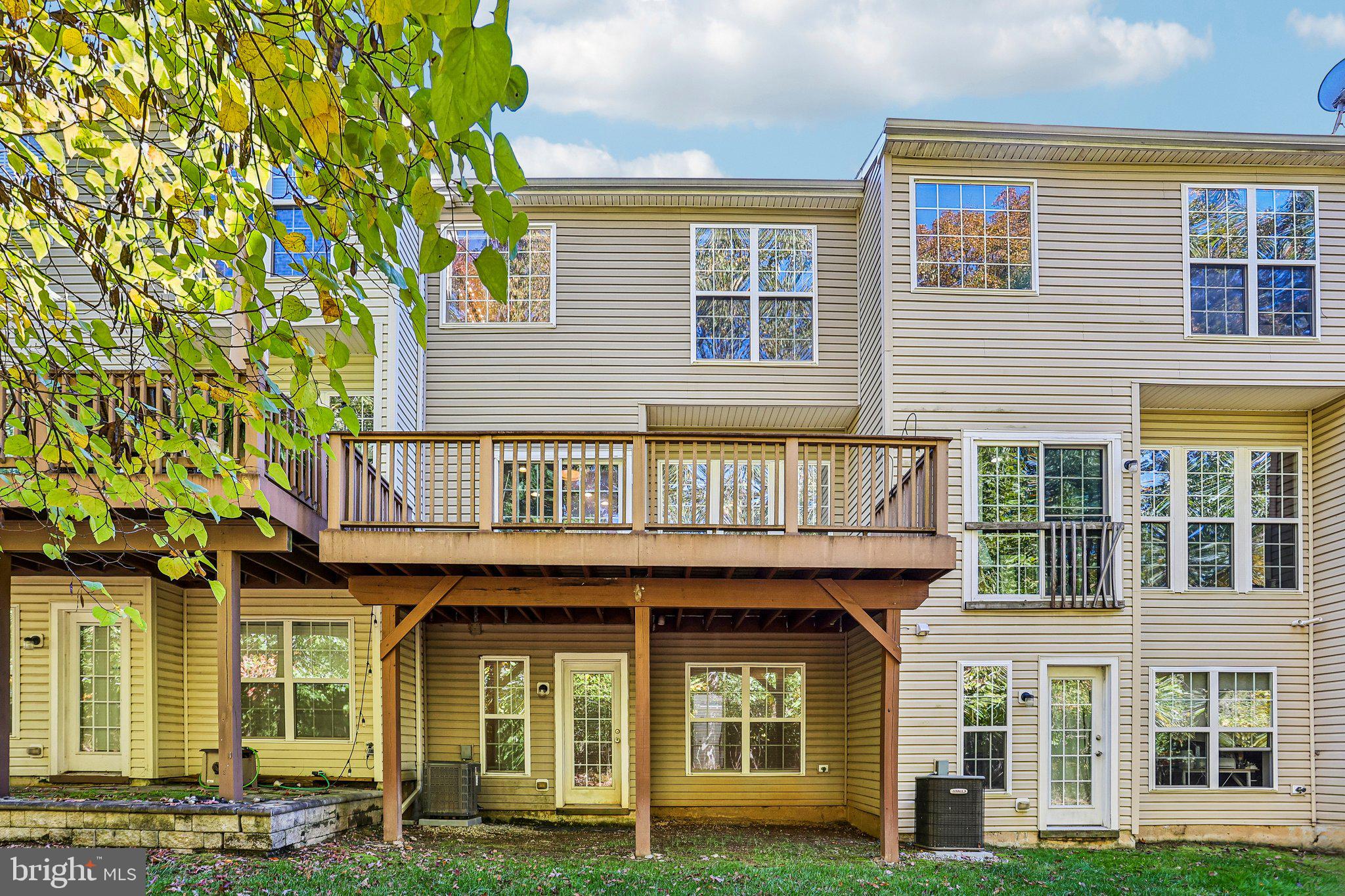 196 HUDSON DRIVE