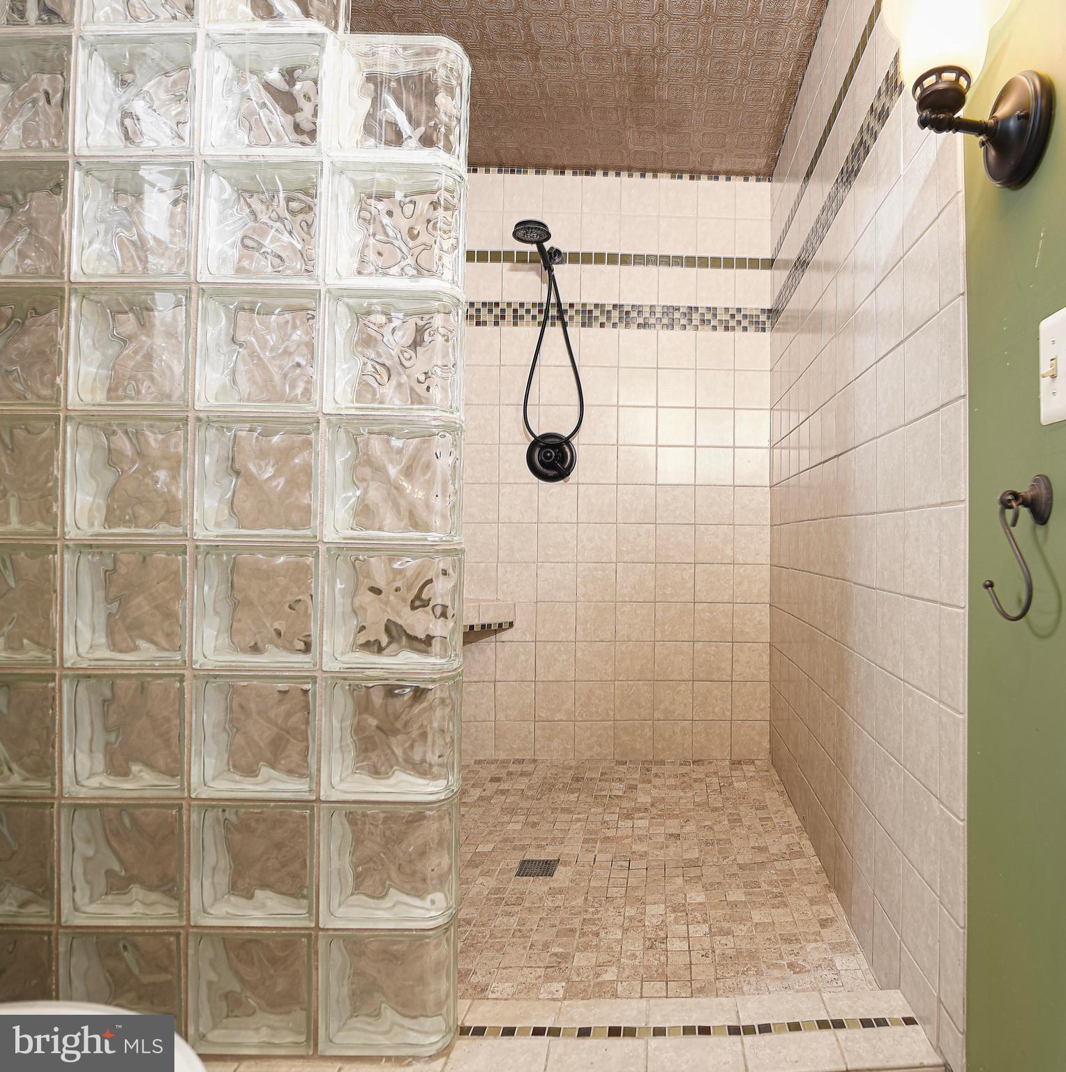 GRACE HARBOUR - Residential