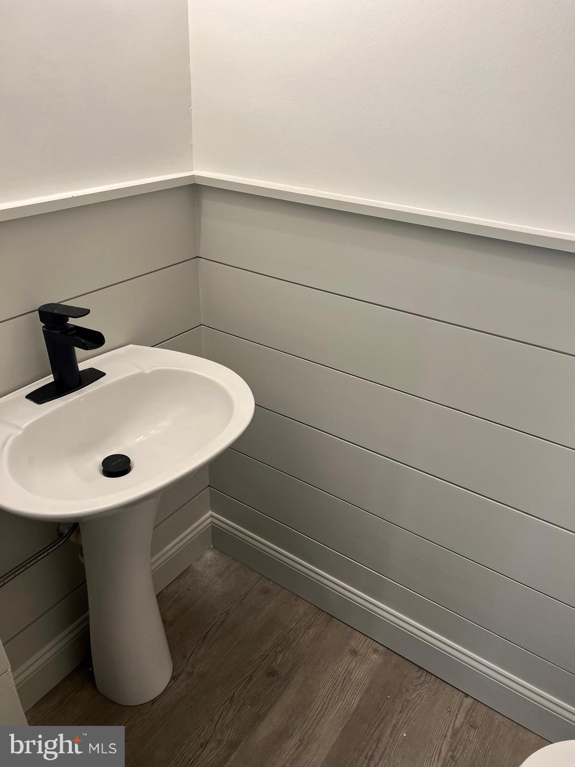 ELKRIDGE TOWN CENTER - Residential Lease