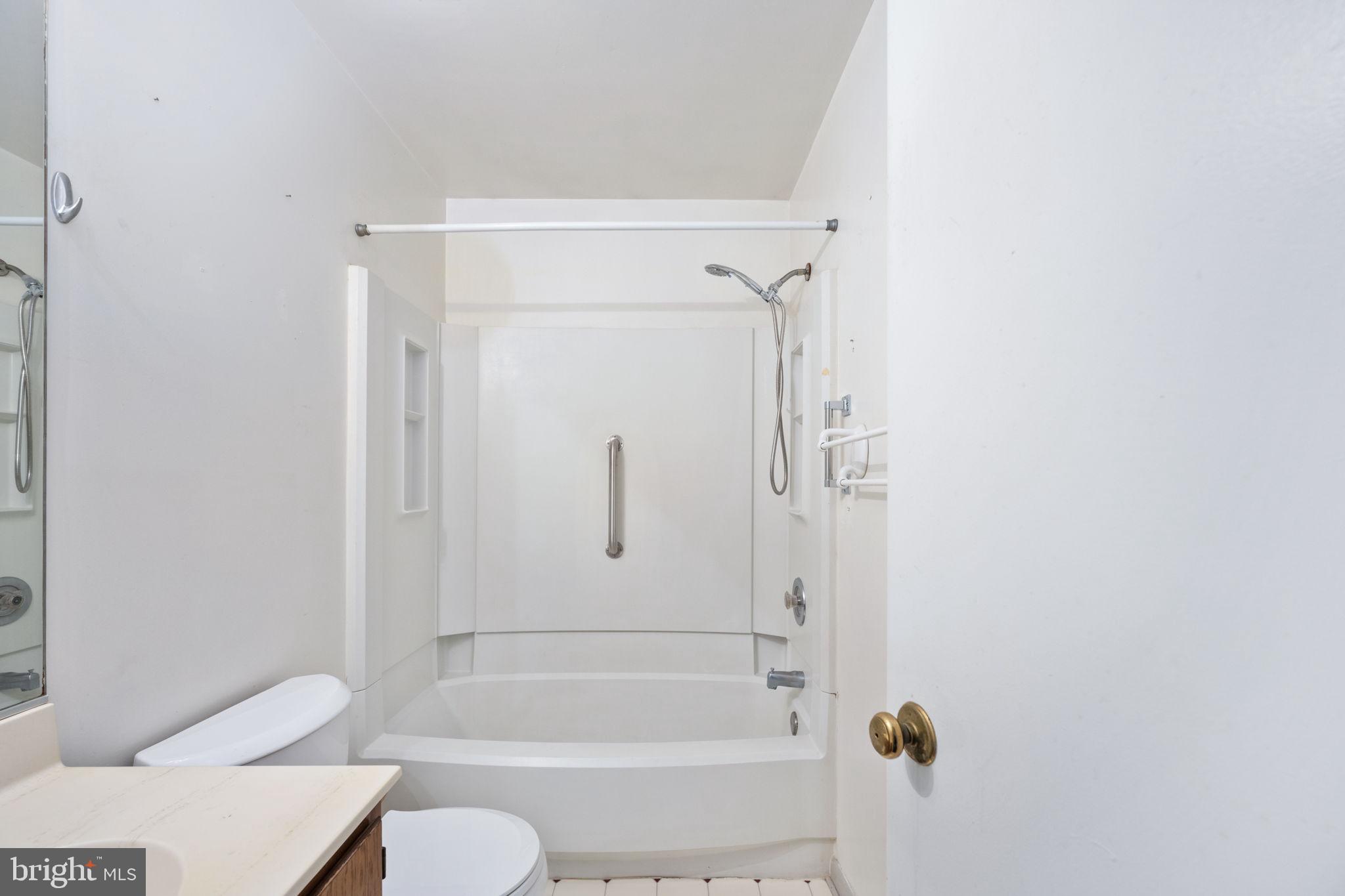 NEW BRITAIN - Residential