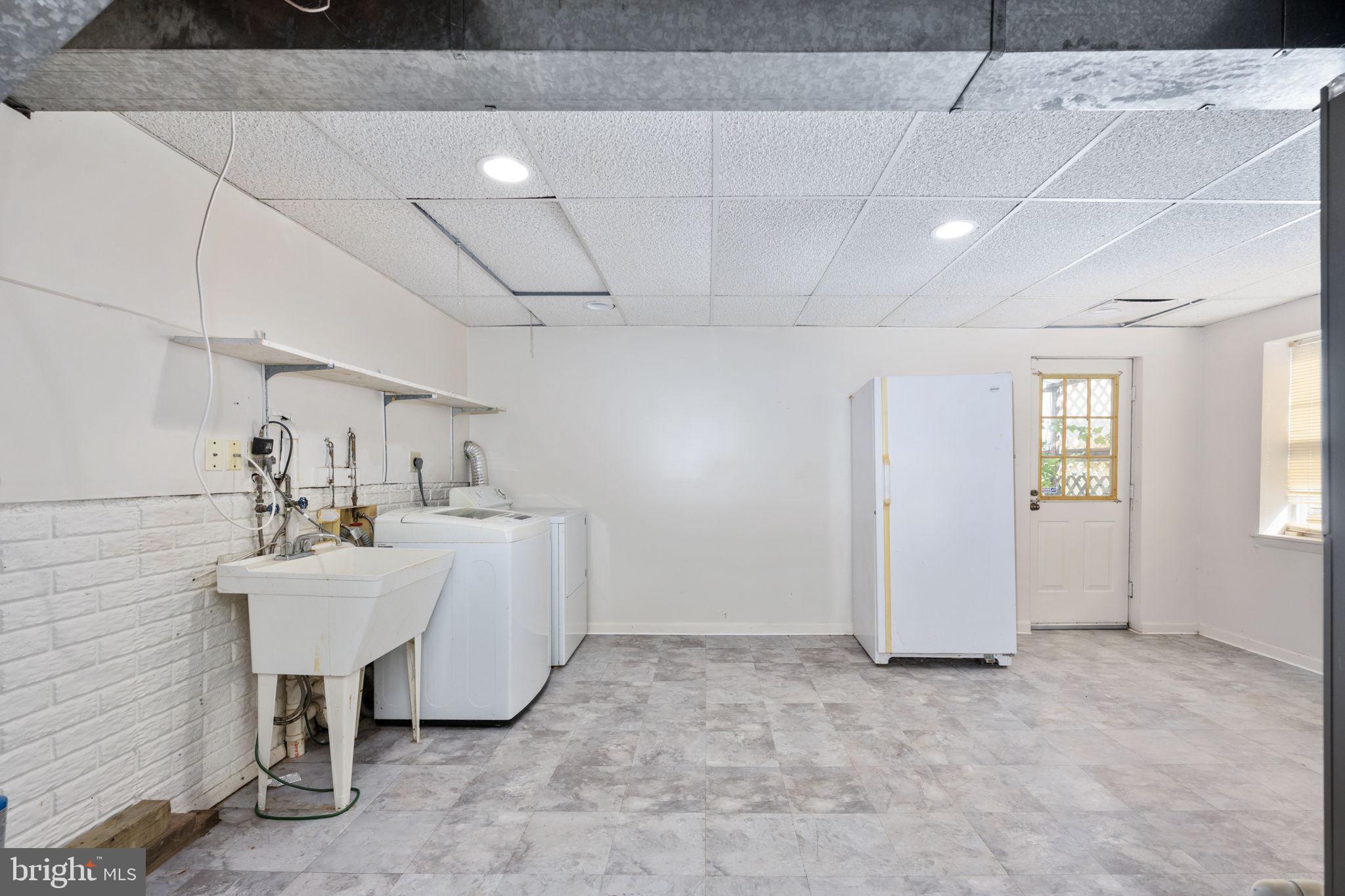 NEW BRITAIN - Residential