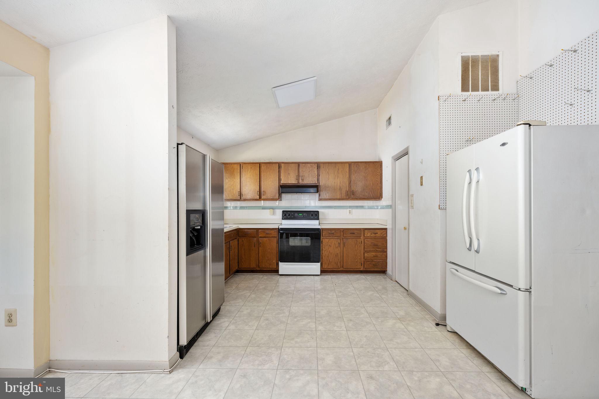 NEW BRITAIN - Residential