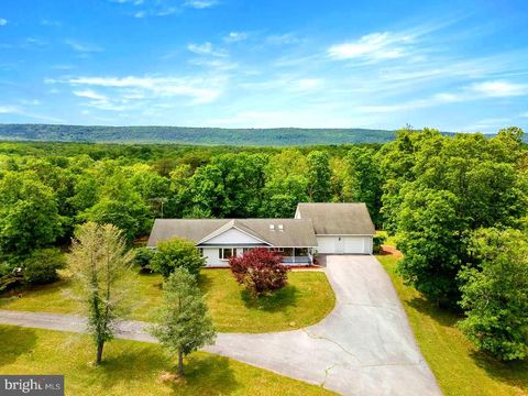 Homes For Sale - 324 Sleepy Creek Road<br/> HEDGESVILLE, WV 25427