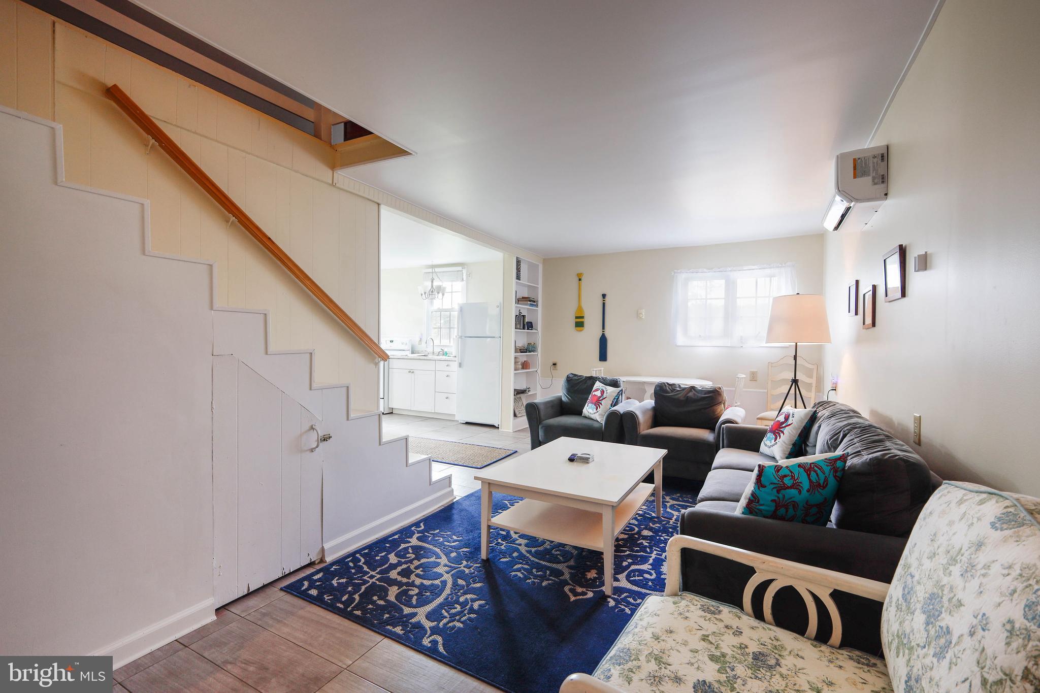 TAYLORS ISLAND - Residential