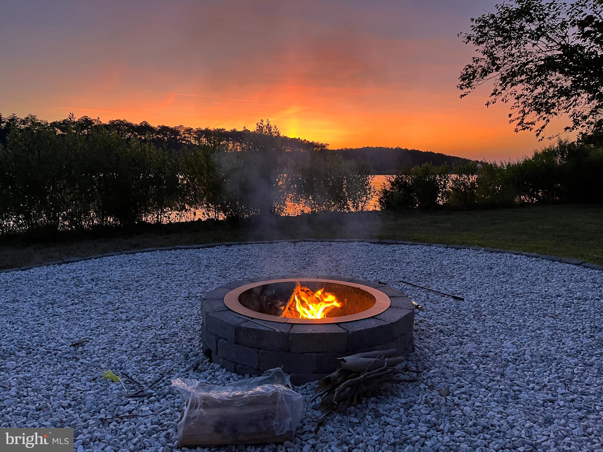 TAYLORS ISLAND - Residential