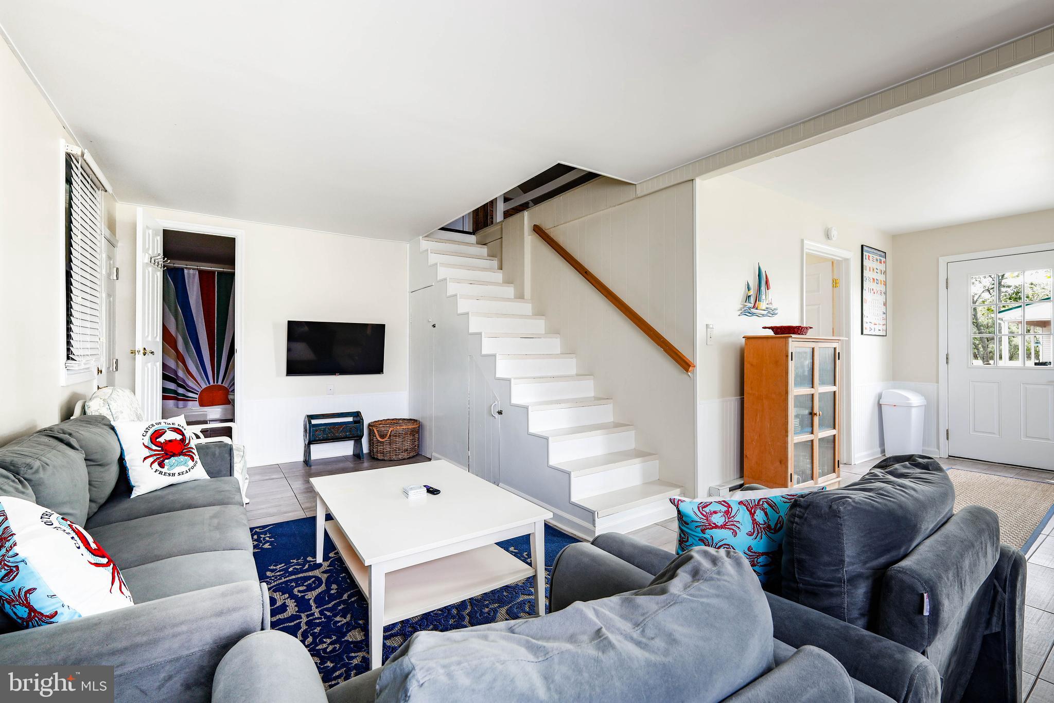 TAYLORS ISLAND - Residential