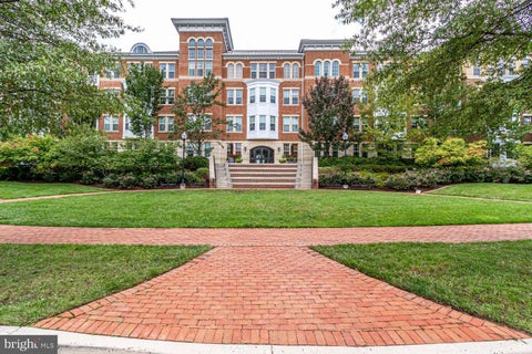 Condo For Sale - 400 Cameron Station Boulevard #117<br/> Alexandria City County, ALEXANDRIA, VA 22304