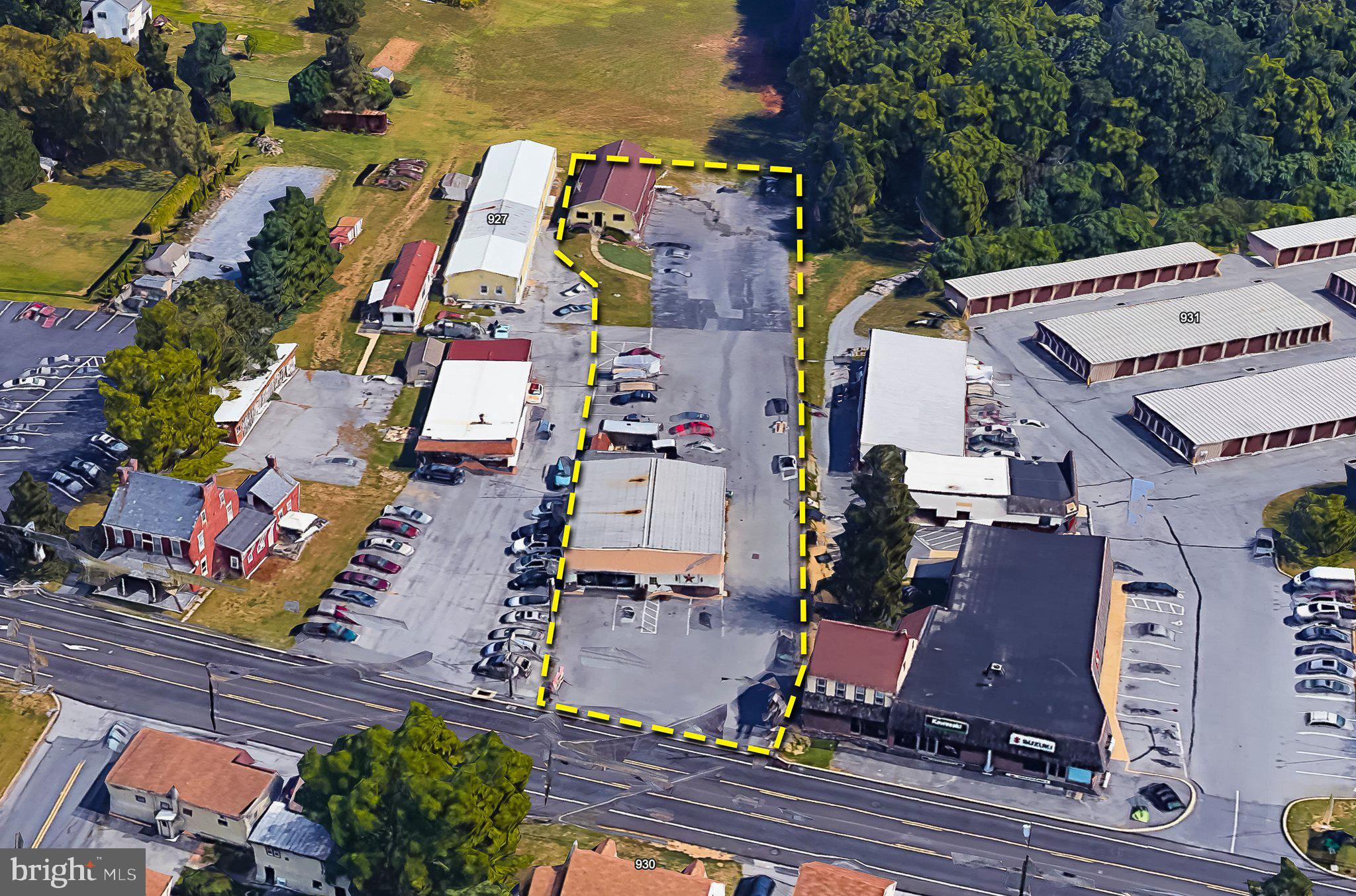 Main image without alt text