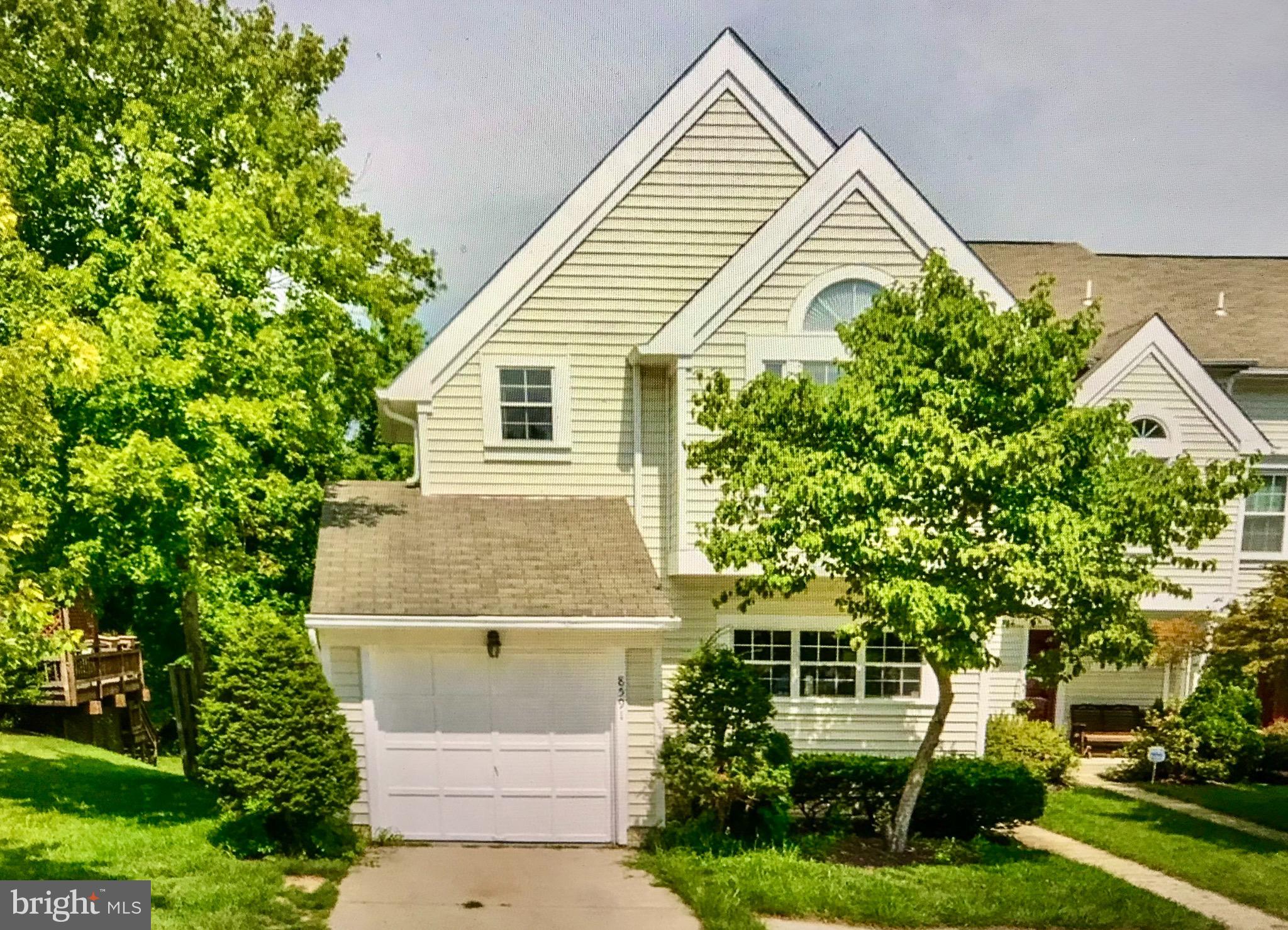 Beautiful light filled end-unit townhouse with garage in Ellicott City's Wheatfield community. 3 bedrooms, 2.5 bathrooms. Readily available spacious townhouse with fireplace on main level, and sliding glass door walkout to deck, eat in kitchen, lower level recreation room with walkout to patio. Primary bedroom with ensuite, full bath with large soaking tub. Pets case by case-small pets only. Conveniently located near shopping, restaurants, and major highways. Howard County Schools. *Pictures from prior listing. Owners scheduled fresh painting, maintenance/repairs to be completed prior to 8/1. Rent Spree application link in listing $49 fee per person. 24 month rental preferred. Tenant occupied until end of June. Available for occupancy mid-end of July, negotiable..
NO SHOES RULE IN HOUSE PER OWNER REQUEST, NO Bare Feet, wear booties or socks, please do not use bathrooms.
