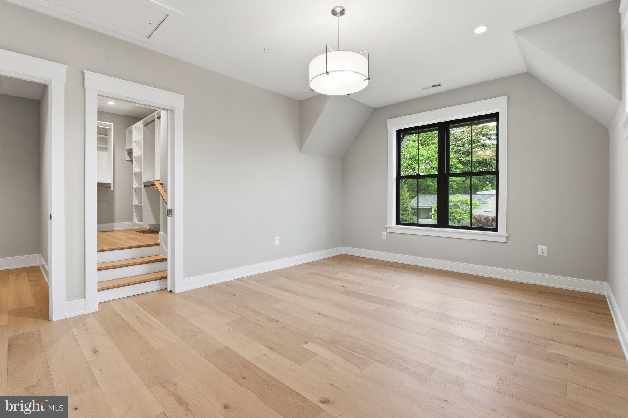 ROLLINGWOOD - Residential