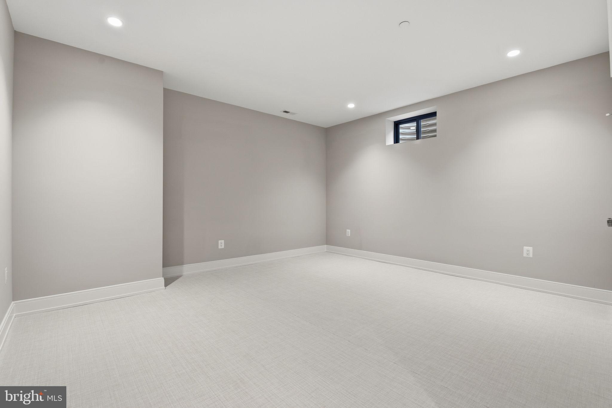 ROLLINGWOOD - Residential