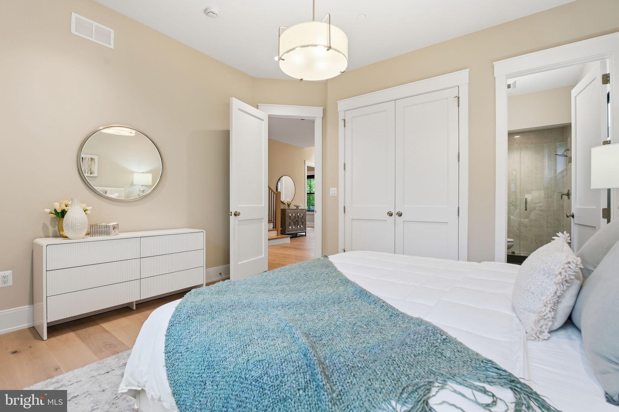 ROLLINGWOOD - Residential