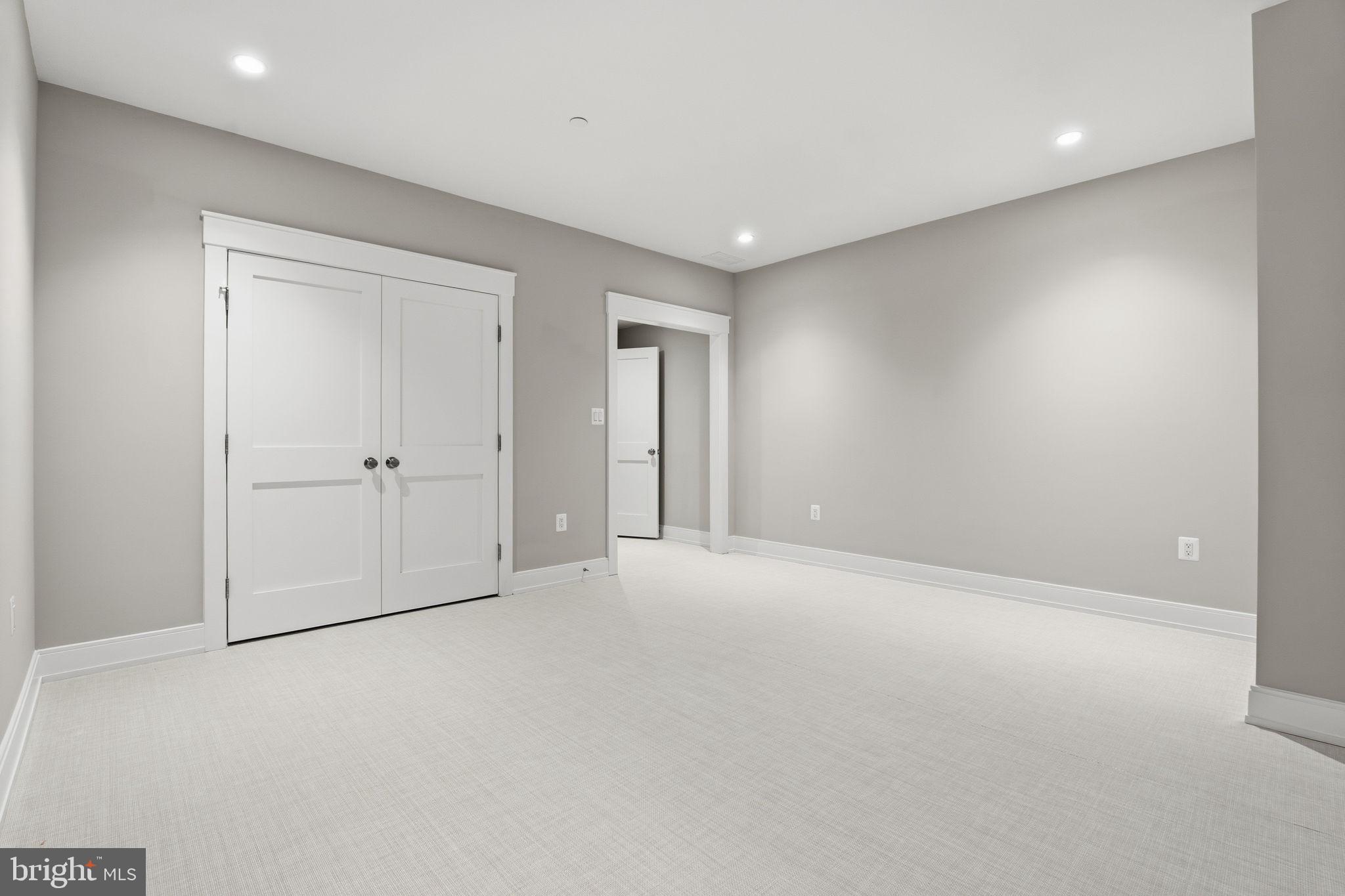 ROLLINGWOOD - Residential