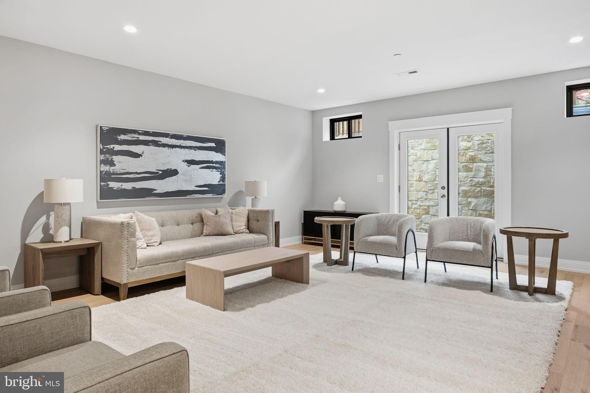 ROLLINGWOOD - Residential
