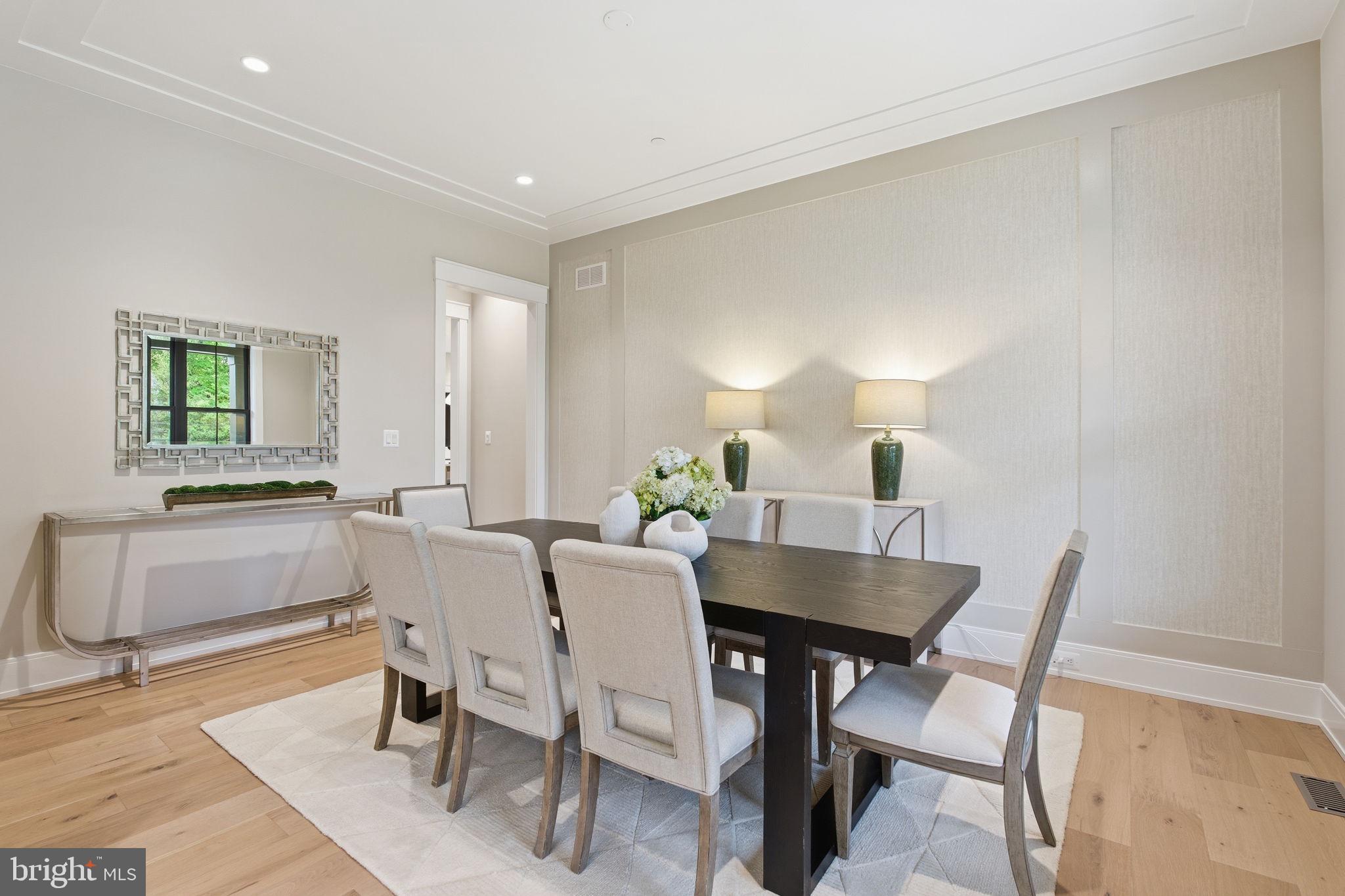 ROLLINGWOOD - Residential