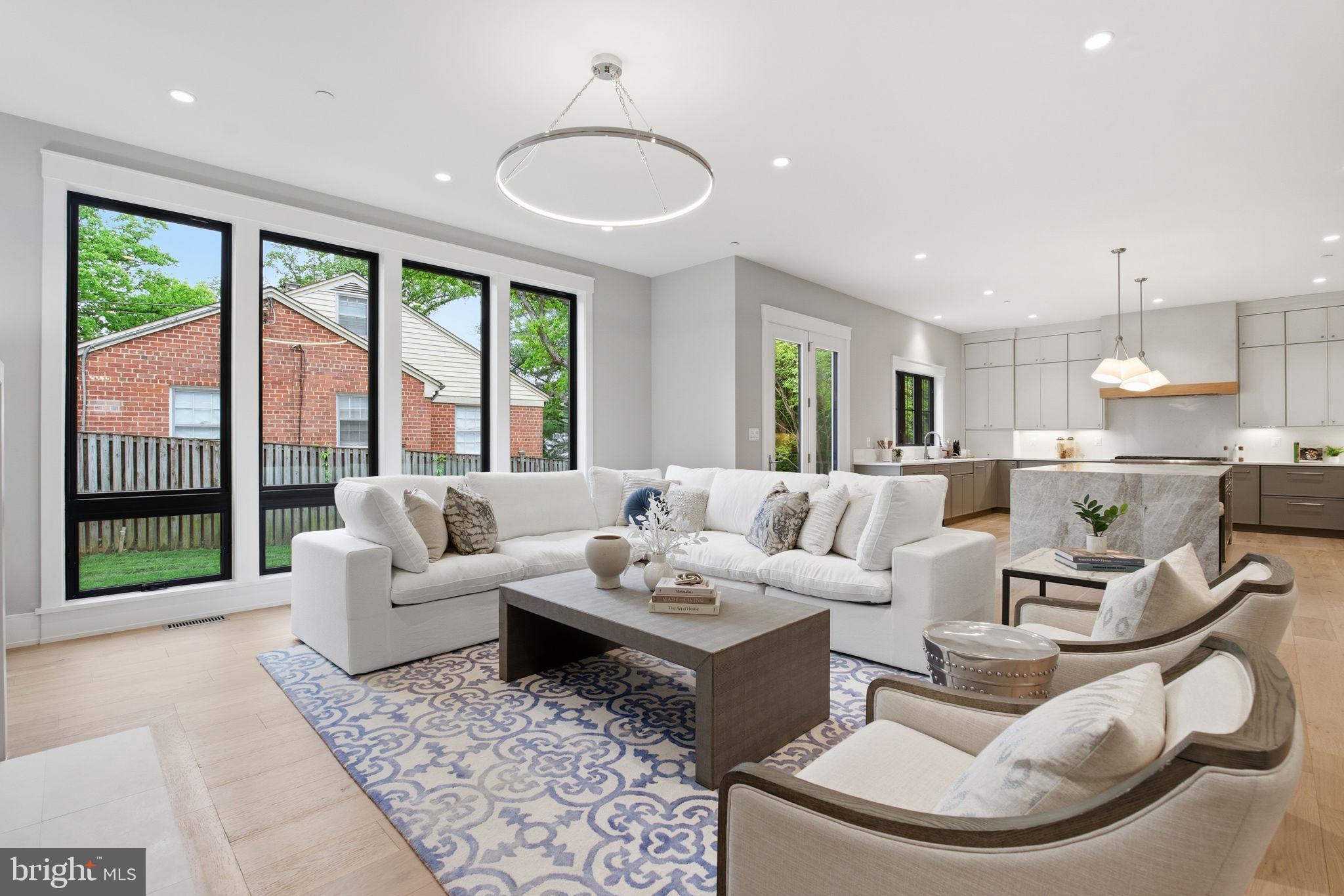 ROLLINGWOOD - Residential