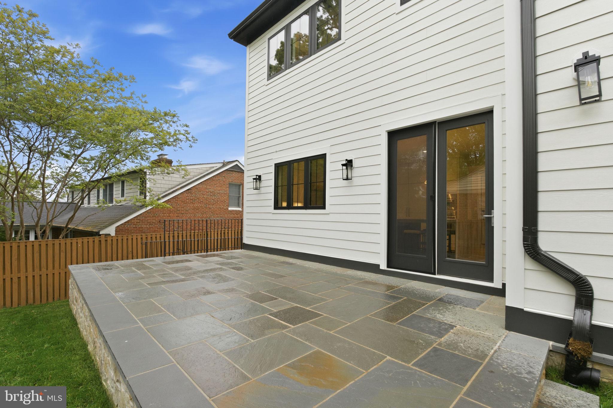 ROLLINGWOOD - Residential
