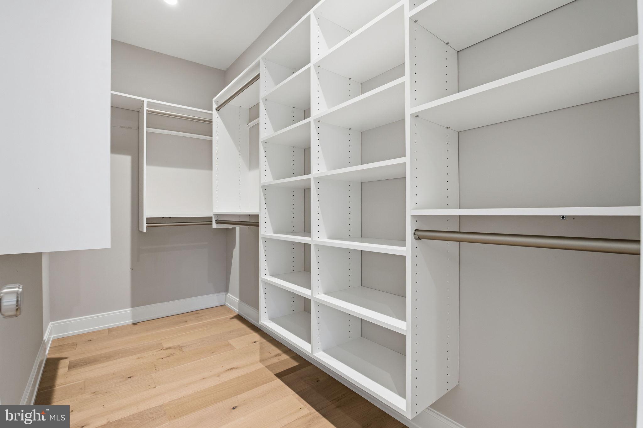 ROLLINGWOOD - Residential