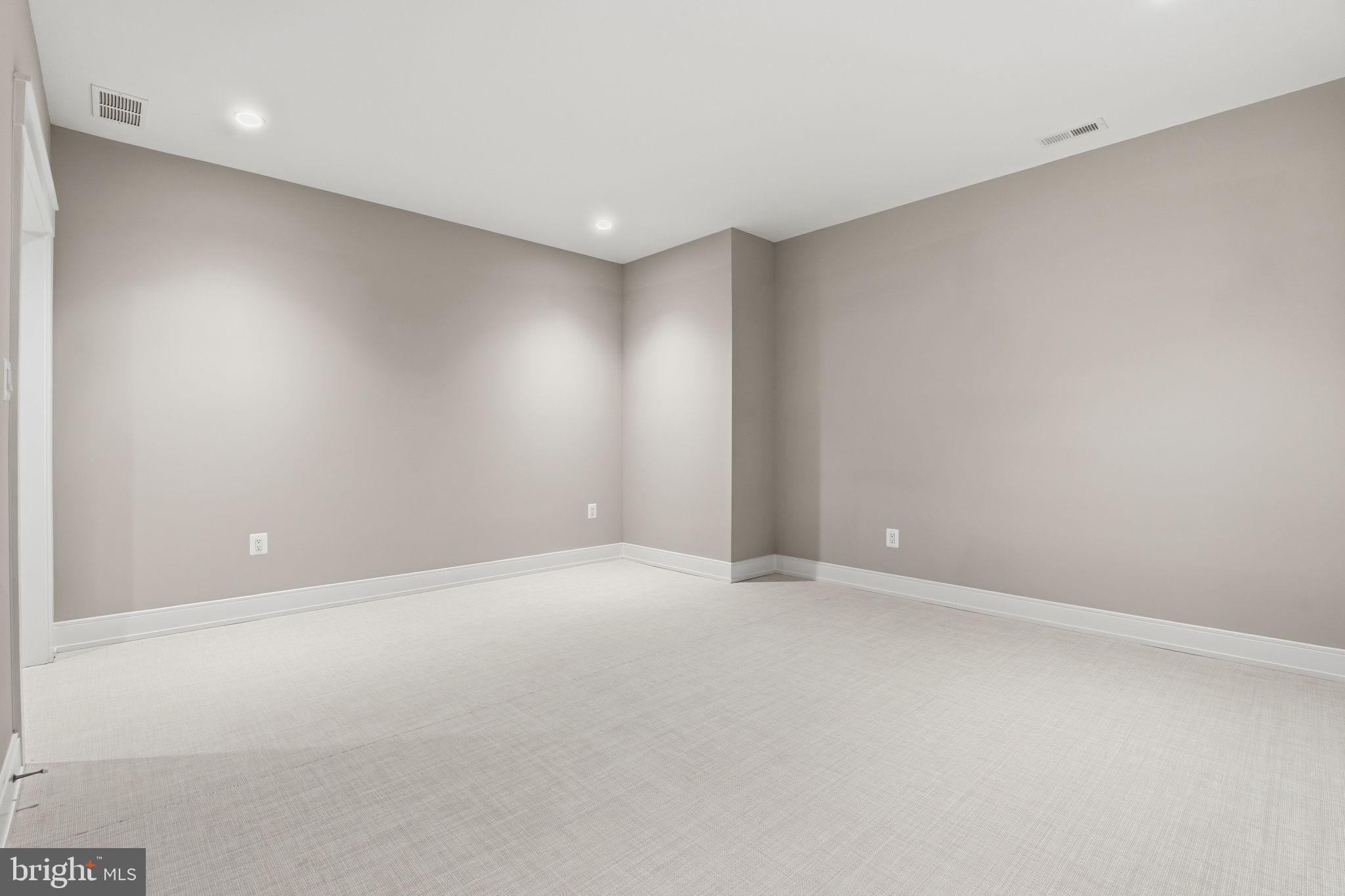 ROLLINGWOOD - Residential