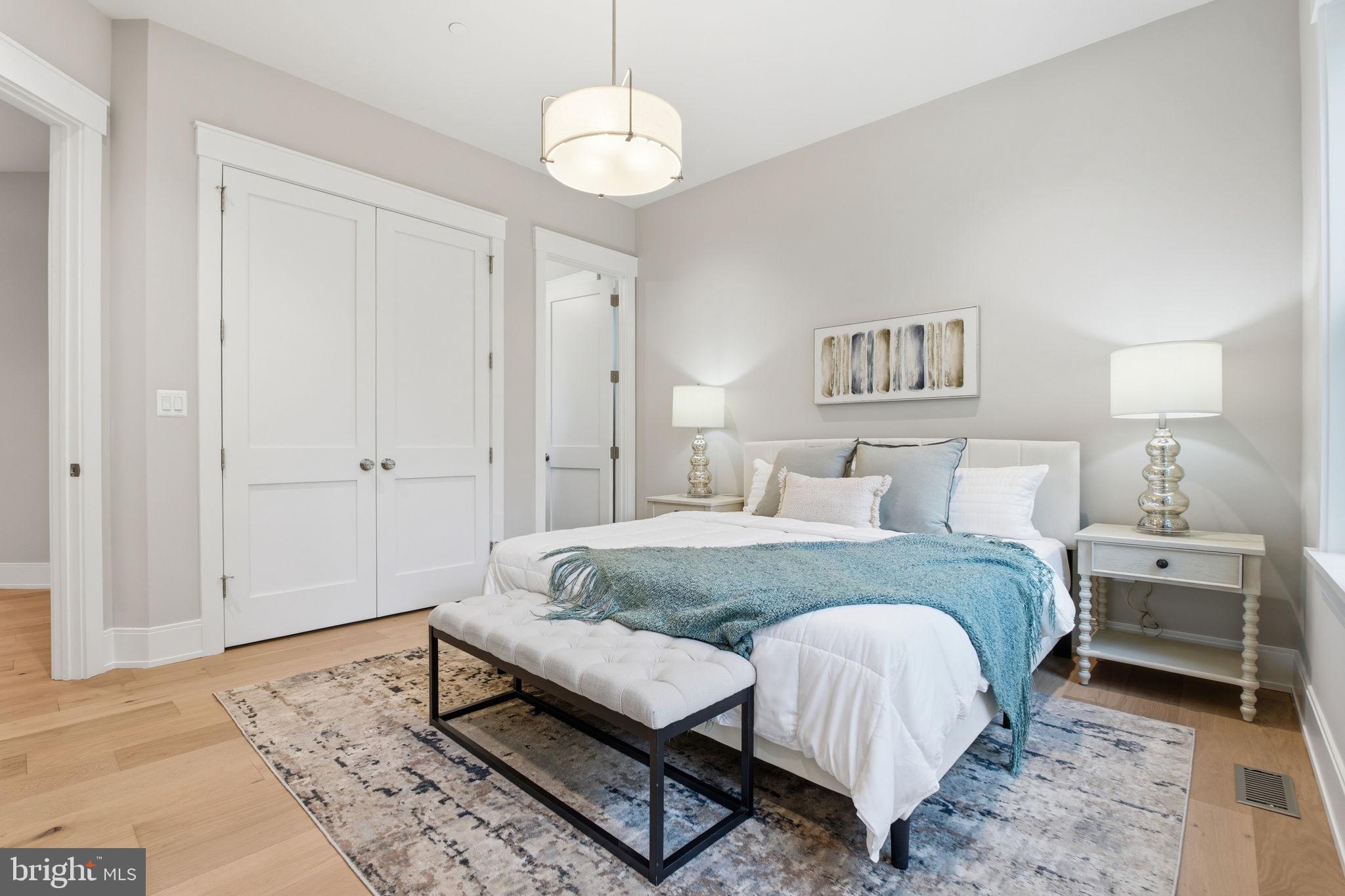 ROLLINGWOOD - Residential