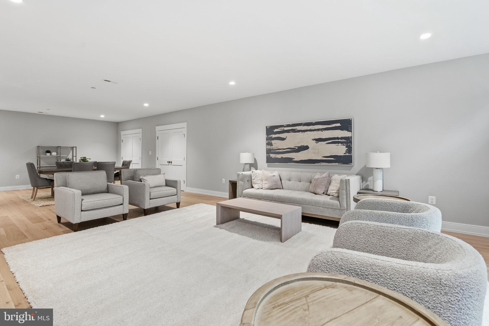 ROLLINGWOOD - Residential