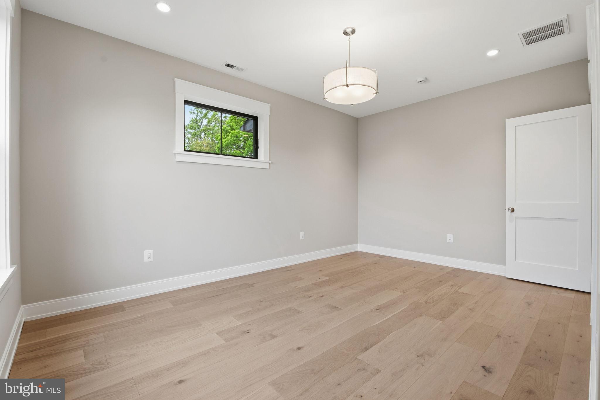 ROLLINGWOOD - Residential
