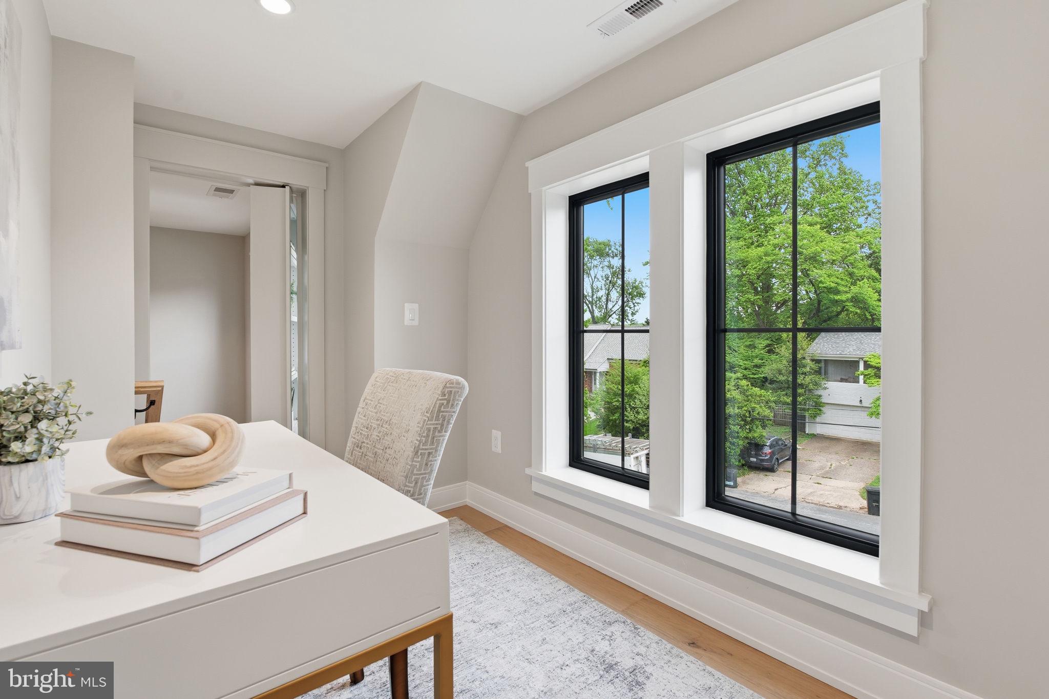 ROLLINGWOOD - Residential