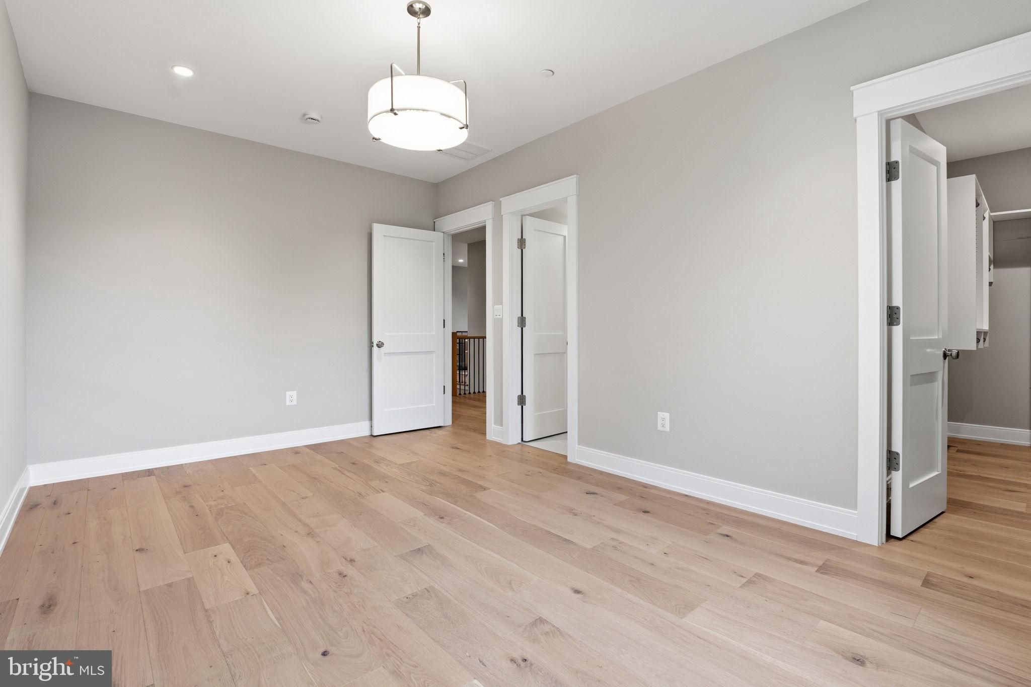 ROLLINGWOOD - Residential