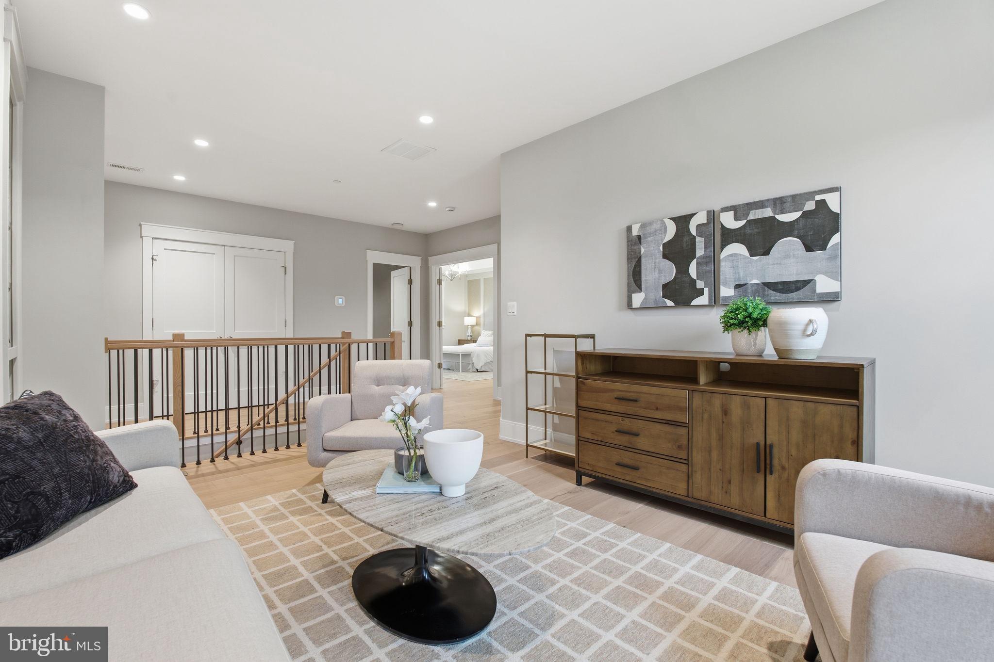 ROLLINGWOOD - Residential